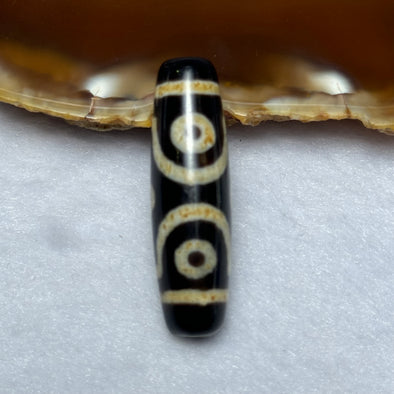 Natural Powerful Tibetan Old Oily Agate 6 Eyes Dzi Bead Heavenly Master (Tian Zhu) 六眼天诛 7.19g 38.1 by 11.1mm - Huangs Jadeite and Jewelry Pte Ltd