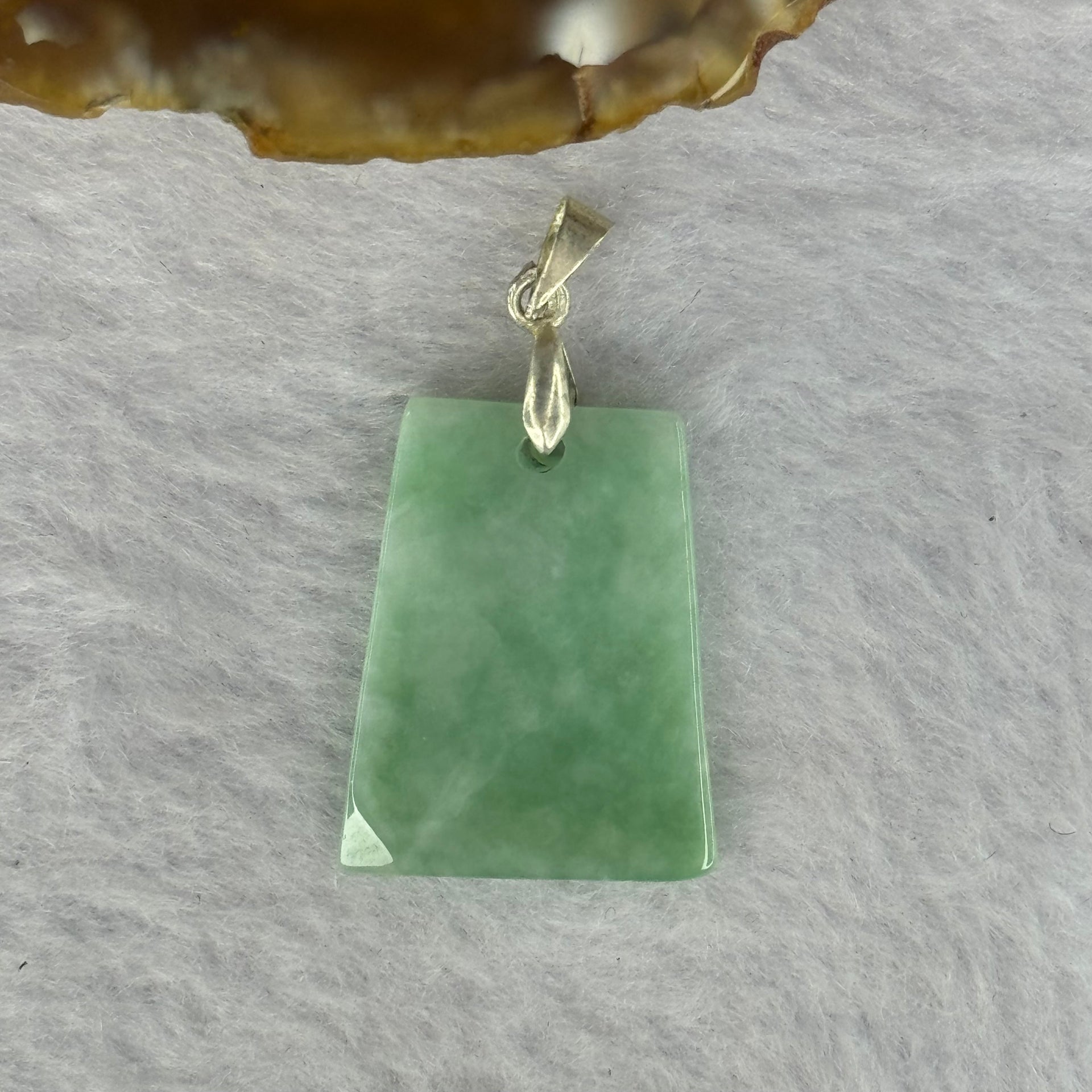 Type A Green Jadeite Wu Shi Pai in S925 Silver Clasp 3.78g 24.7 by 19.4 by 3.2mm - Huangs Jadeite and Jewelry Pte Ltd