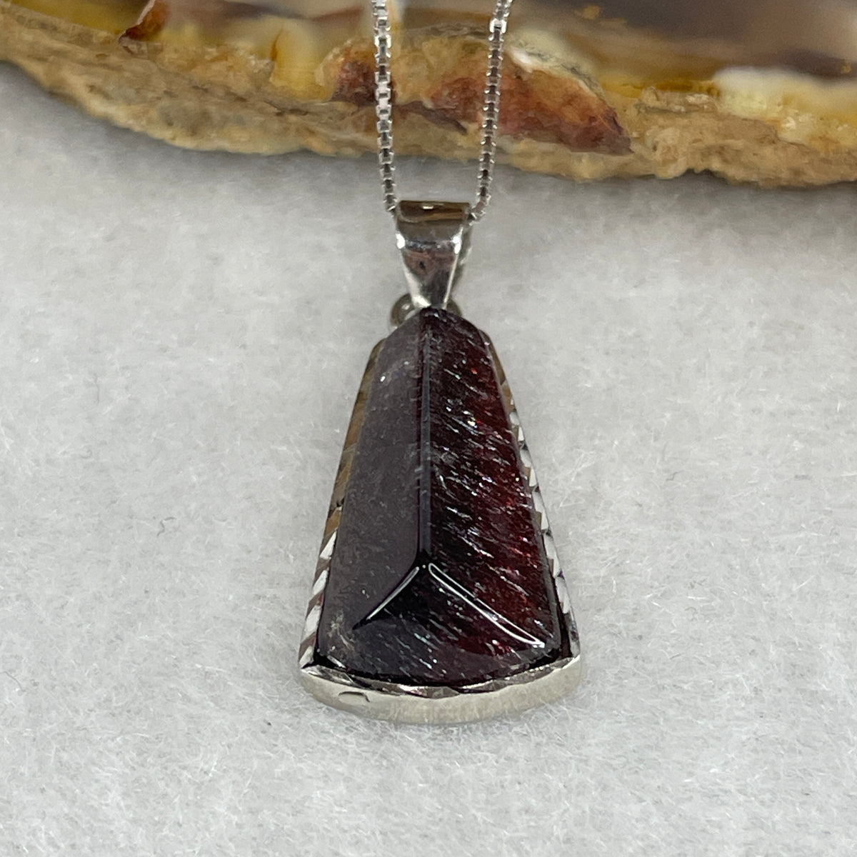 Collectors Grade Natural Fireworks Super 7 Crystal Pendant | S925 Sterling Silver Clasp Necklace (3.37g | 46cm Strand Length | 18.0 × 8.8 × 6.4mm)