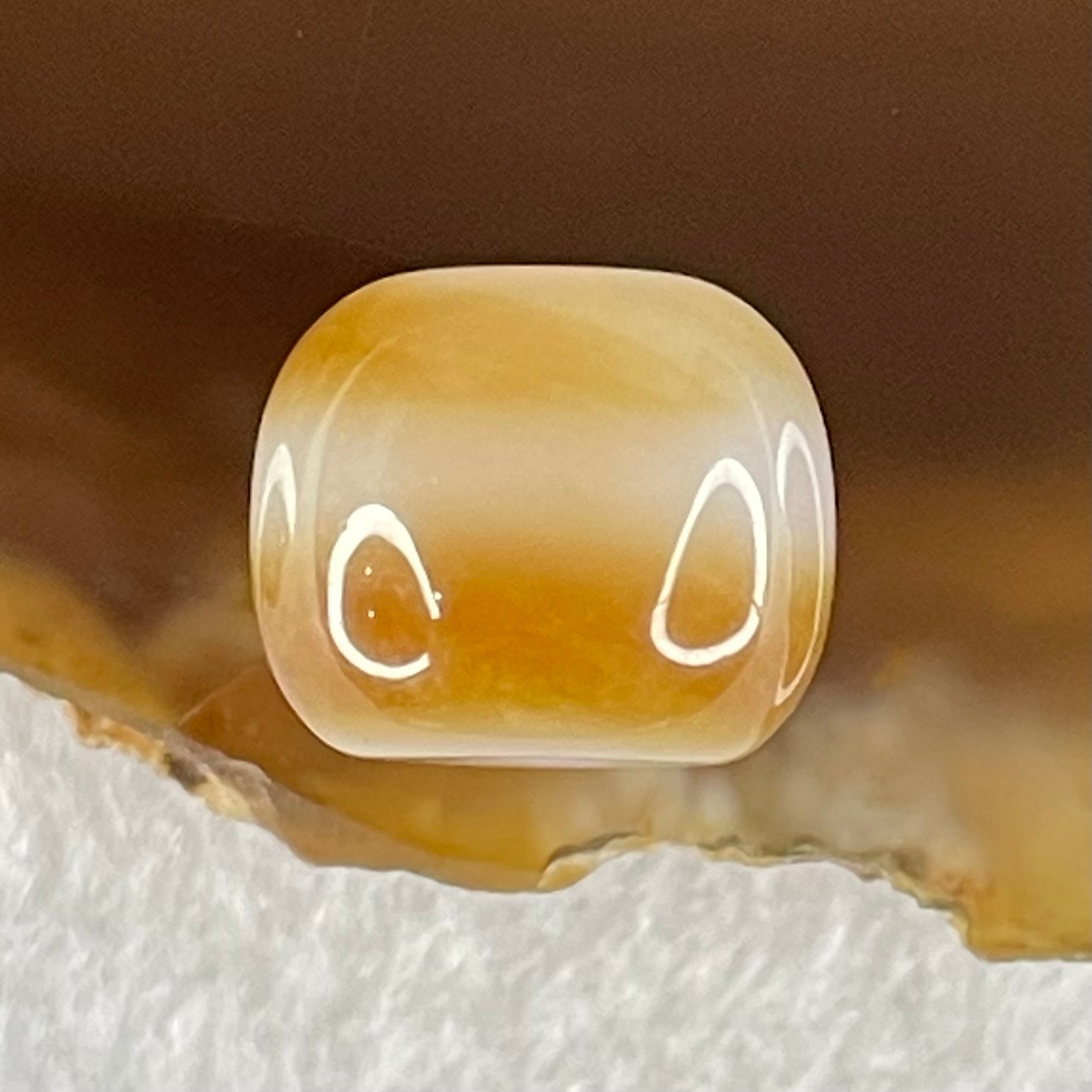 Natural Powerful Tibetan Old Oily Agate 1 Line Dzi Bead Heavenly Master (Tian Zhu) 2.08g 9.8 by 11.3mm - Huangs Jadeite and Jewelry Pte Ltd