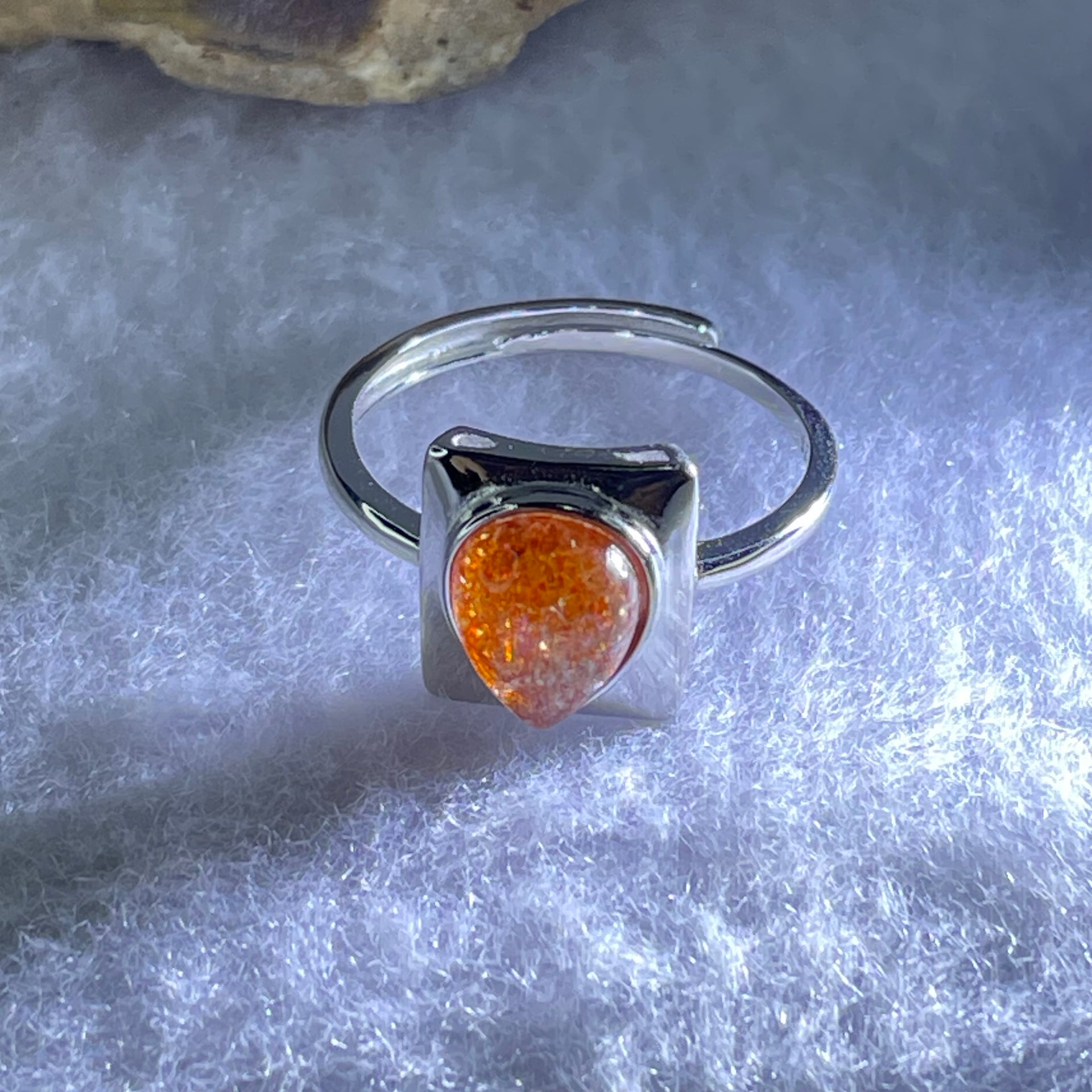 Good Grade Natural Golden Sun Stone in S925 Silver Ring (Adjustable Size) 2.21g 8.9 by 6.8 by 3.5mm - Huangs Jadeite and Jewelry Pte Ltd