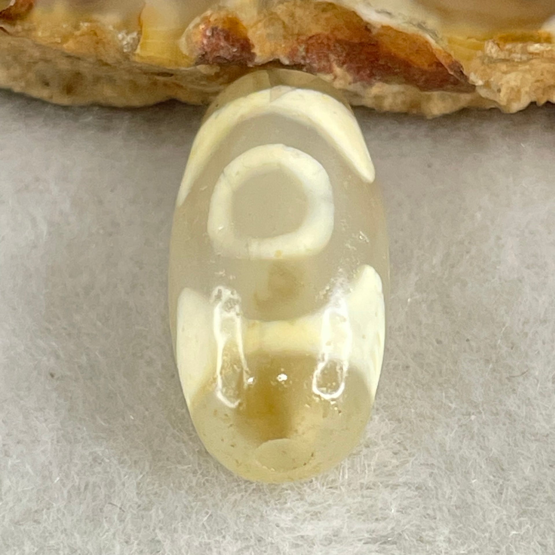 Natural Powerful Tibetan Old Oily Agate 3 Eyes Dzi Bead Heavenly Master (Tian Zhu) 三眼天诛 2.97g 20.1 by 10.2mm - Huangs Jadeite and Jewelry Pte Ltd