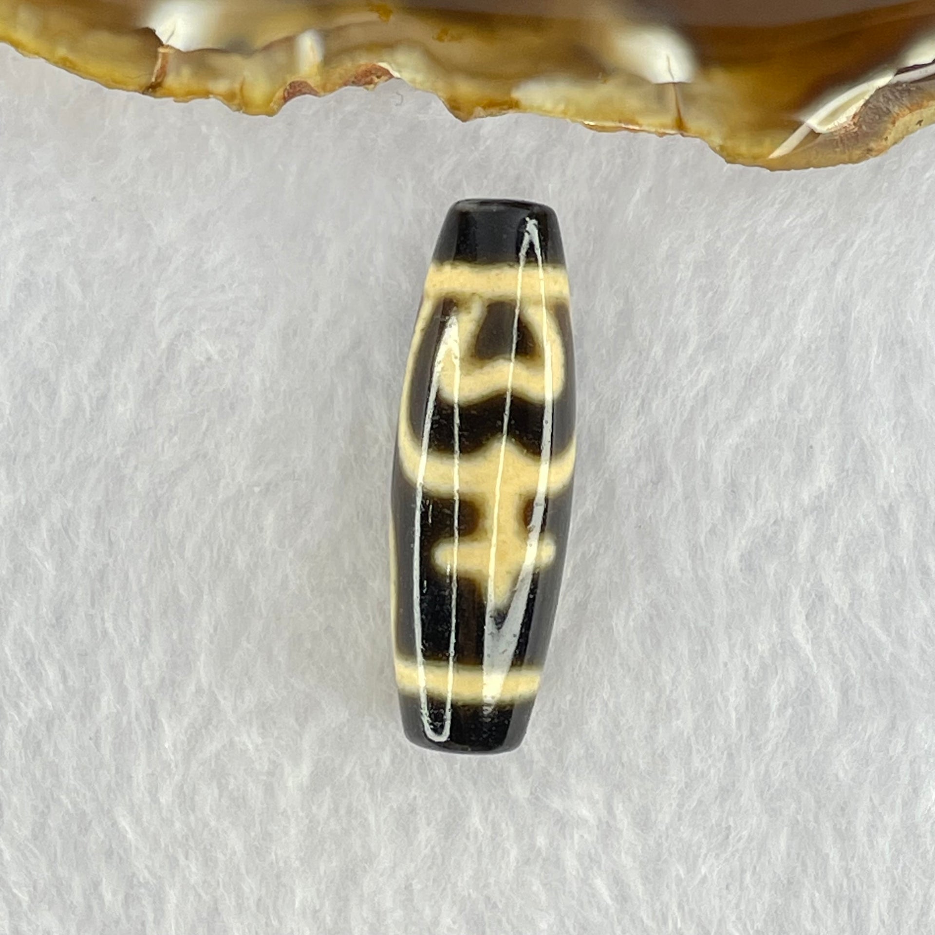 Natural Powerful Tibetan Old Oily Agate Double Nectar Vessel Dzi Bead Heavenly Master (Tian Zhu) 花蜜容器眼天珠 9.38g 38.7 by 12.8mm - Huangs Jadeite and Jewelry Pte Ltd