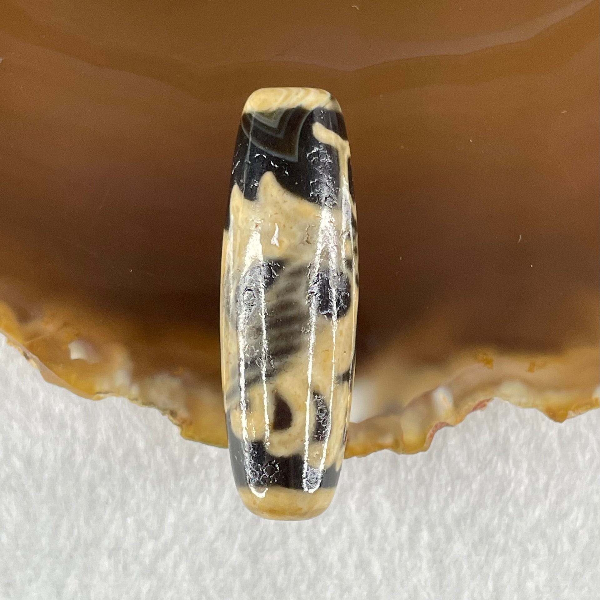 Natural Powerful Tibetan Old Oily Agate Phoenix Dzi Bead Heavenly Master (Tian Zhu) 凤凰天珠 9.57g 39.0 by 12.6mm - Huangs Jadeite and Jewelry Pte Ltd
