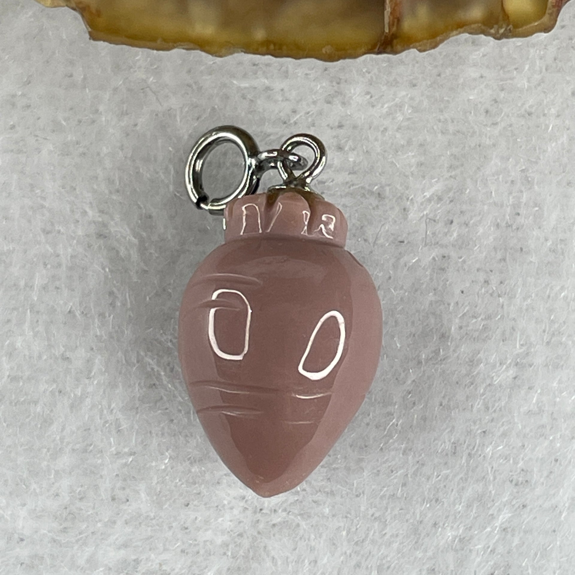 Natural Pink Gobi Agate Carrot Charm 2.28g 16.0 by 10.7mm - Huangs Jadeite and Jewelry Pte Ltd