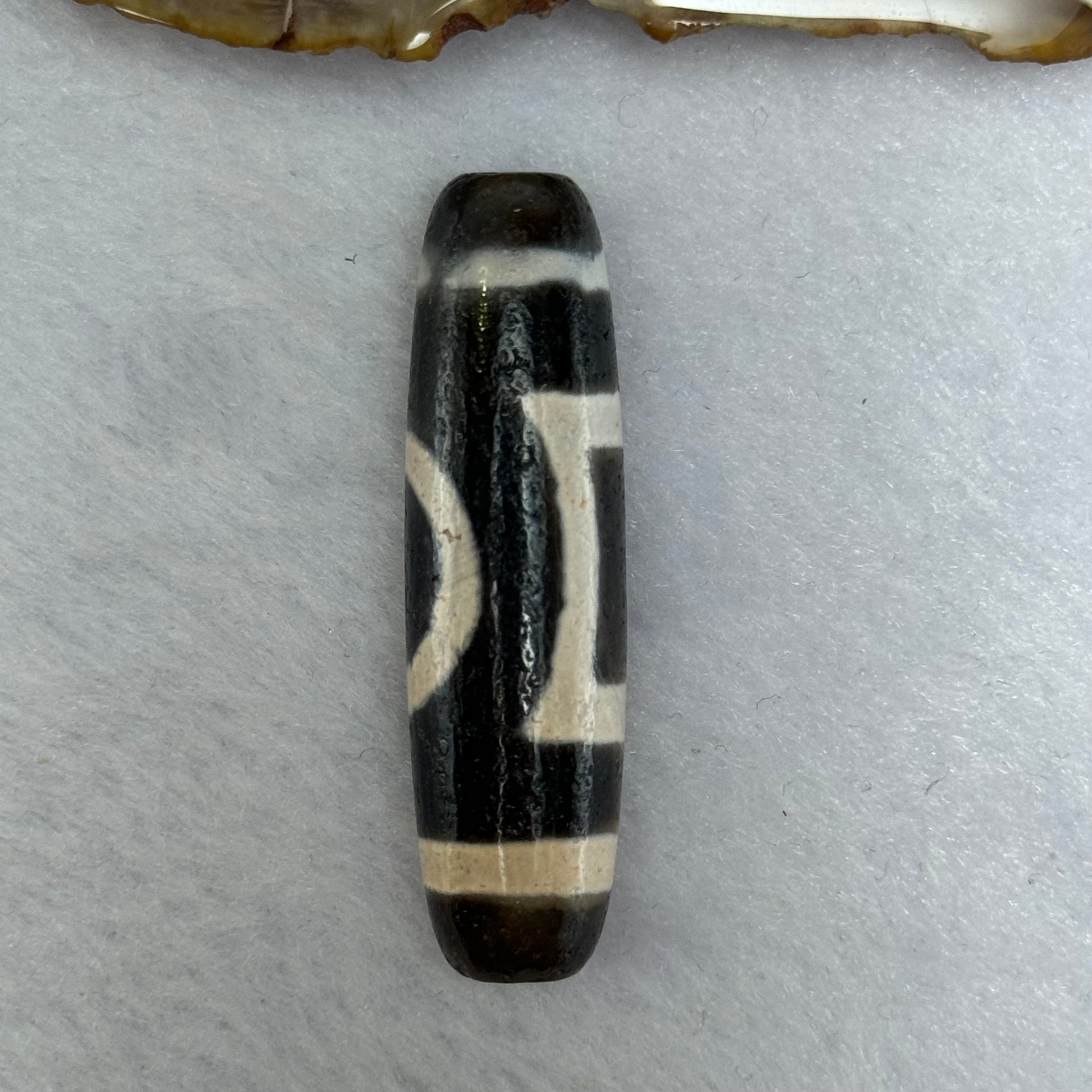 Natural Powerful Tibetan Old Oily Agate Sky Door Serenity 1 Eye Dzi Bead Heavenly Master (Tian Zhu) 一眼天诛 12.89g 46.8 by 13.3mm - Huangs Jadeite and Jewelry Pte Ltd