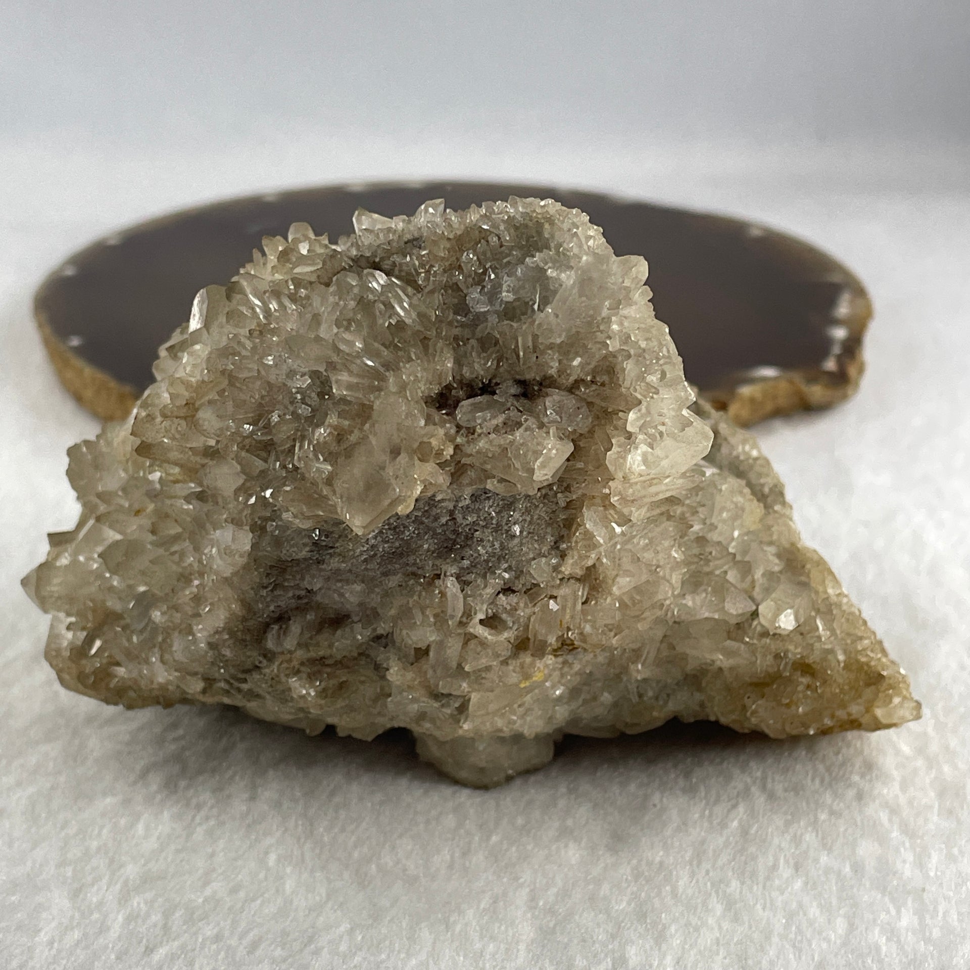 Natural Clear Quartz Crystal Cluster Display 737.3g 127.1 by 120.0 by 75.0mm - Huangs Jadeite and Jewelry Pte Ltd