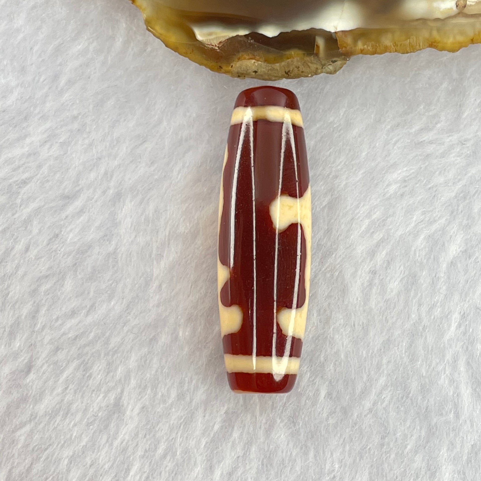 Natural Powerful Tibetan Old Oily Red and Yellowish White Agate Guan Yin Dzi Bead Heavenly Master (Tian Zhu) 观音天诛 8.00g 38.3 by 11.8mm - Huangs Jadeite and Jewelry Pte Ltd