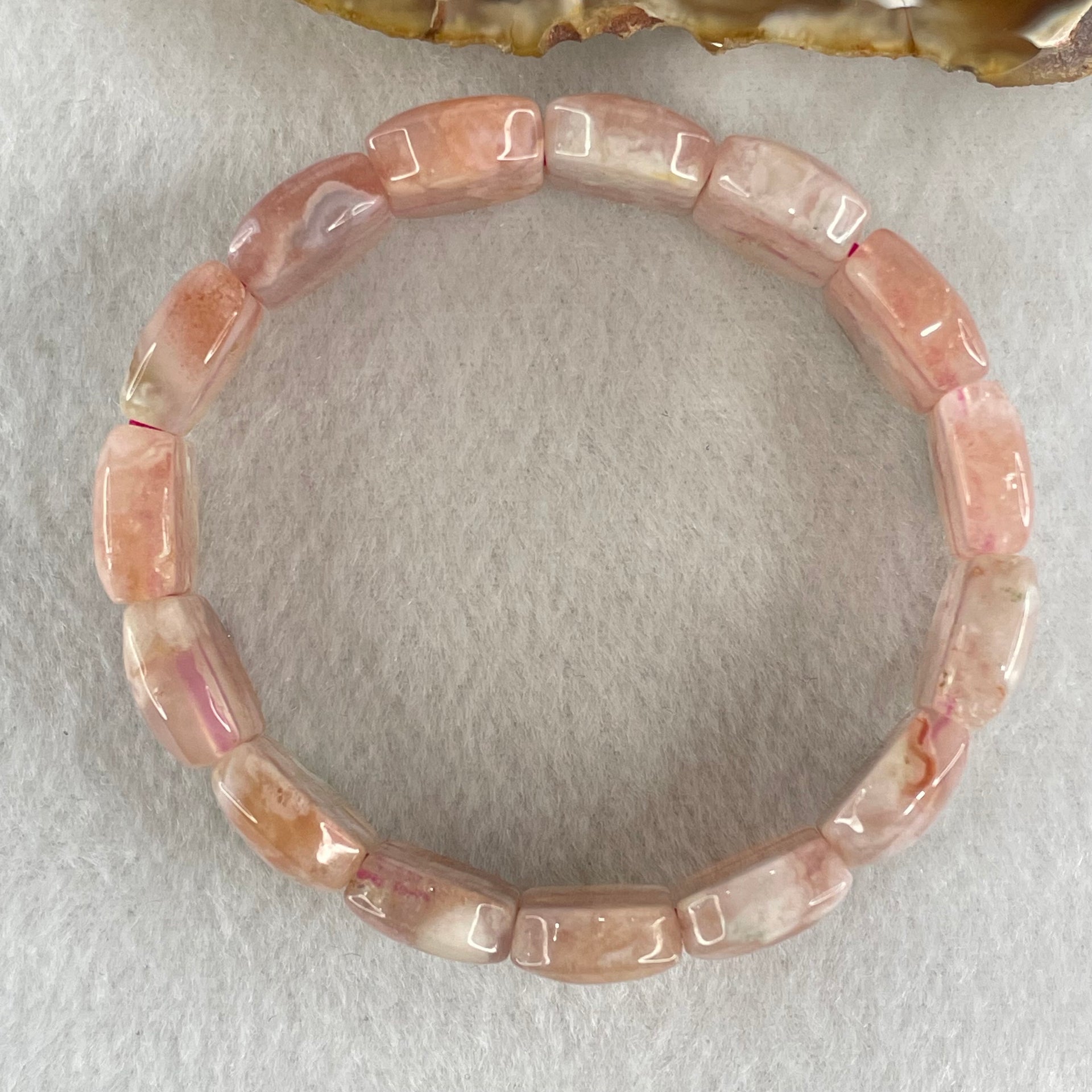 Above Average Natural Pink Flower Agate Shou Pai Bracelet 37.75g 17cm 17.8 by 13.1mm 15 Pieces (Slight External Rough) - Huangs Jadeite and Jewelry Pte Ltd
