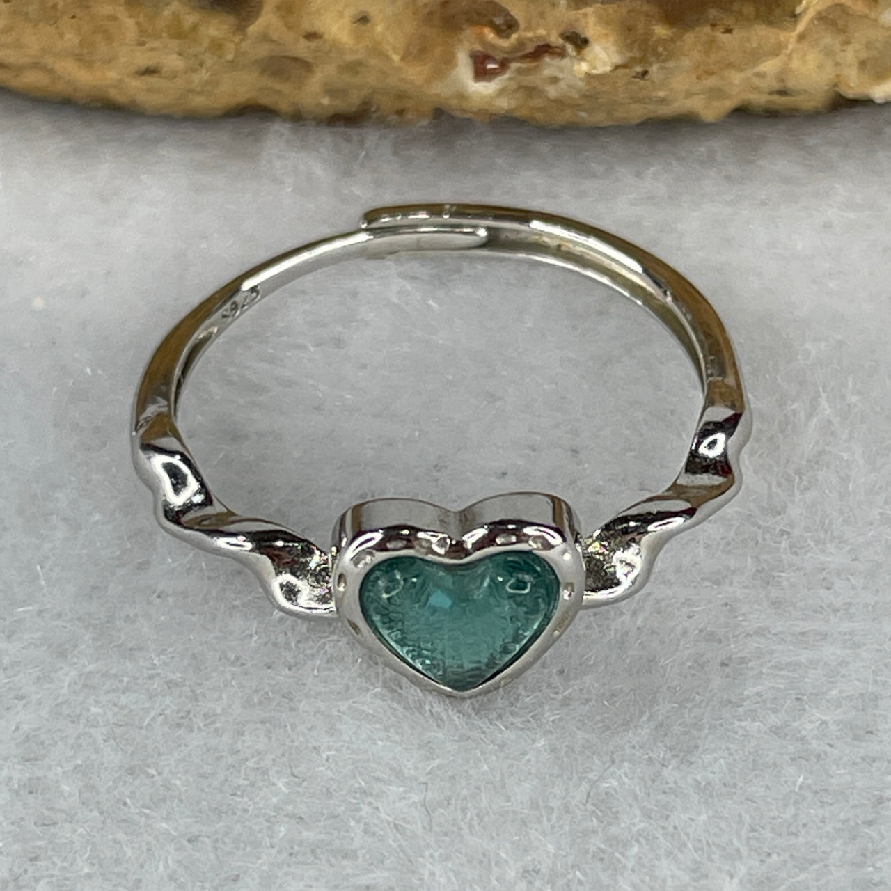 Natural-Blueish-Green-Tourmaline-Heart-Shape-in-S925-Sliver-Ring-1.60g-5.2-by-5.5-by-2.0mm-(Adjustable-Size)