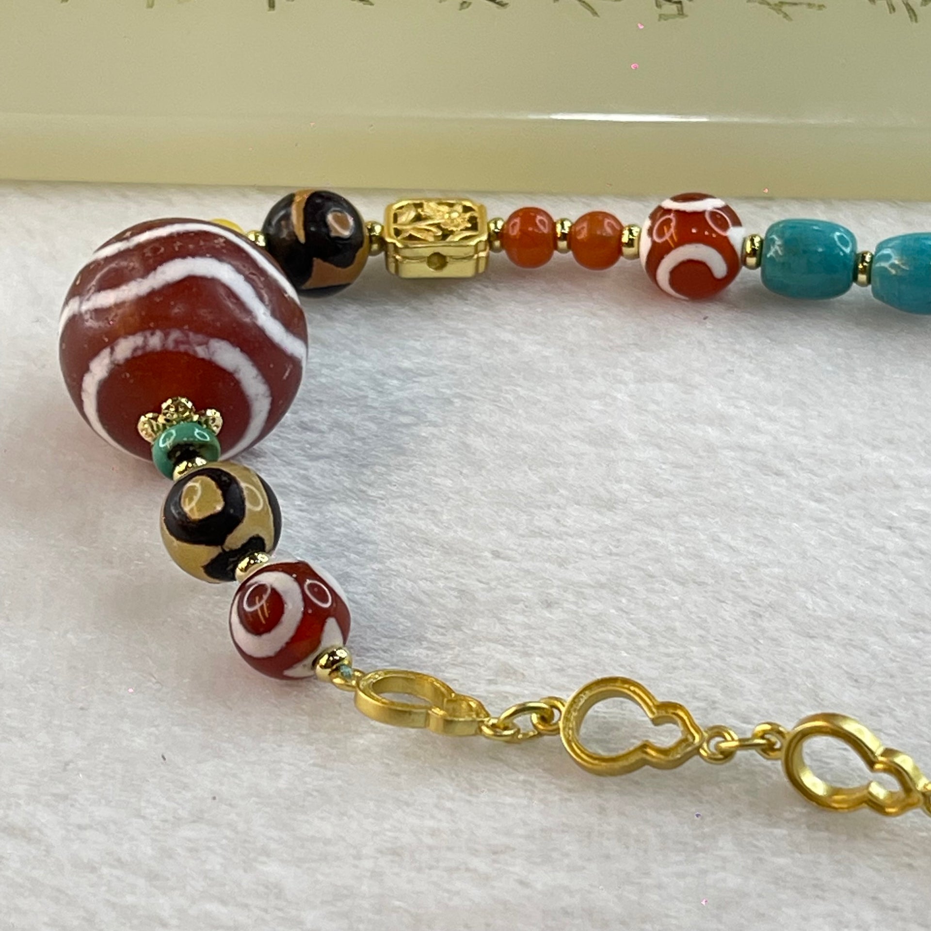 Natural Agate Necklace with Tian Zhu Dzi Beads (4 Lines, 1 Eye Sky Door and 3 Eyes) with Turquoise Beads 23.29g 17.9 by 18.3mm 1 Bead 12.3 by 8.4mm 2 Beads 8.3mm 4 Beads - Huangs Jadeite and Jewelry Pte Ltd