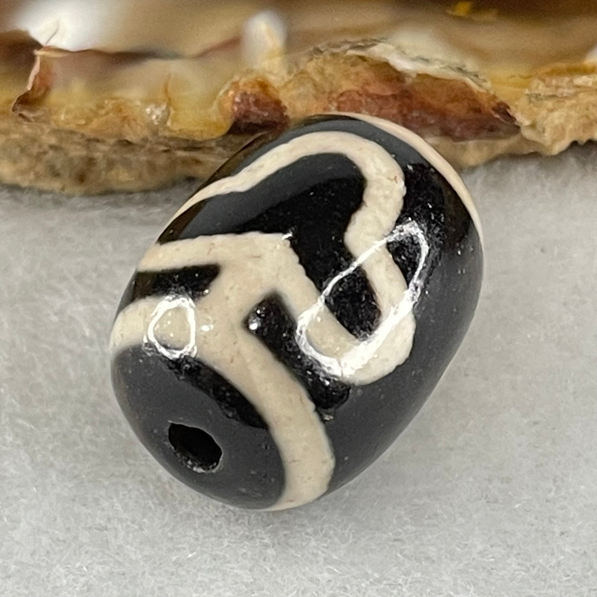 Natural Powerful Tibetan Old Oily Agate Double Bodhi Tree Dzi Bead Heavenly Master (Tian Zhu) 菩提树天珠 4.76g 17.7 by 13.4mm - Huangs Jadeite and Jewelry Pte Ltd