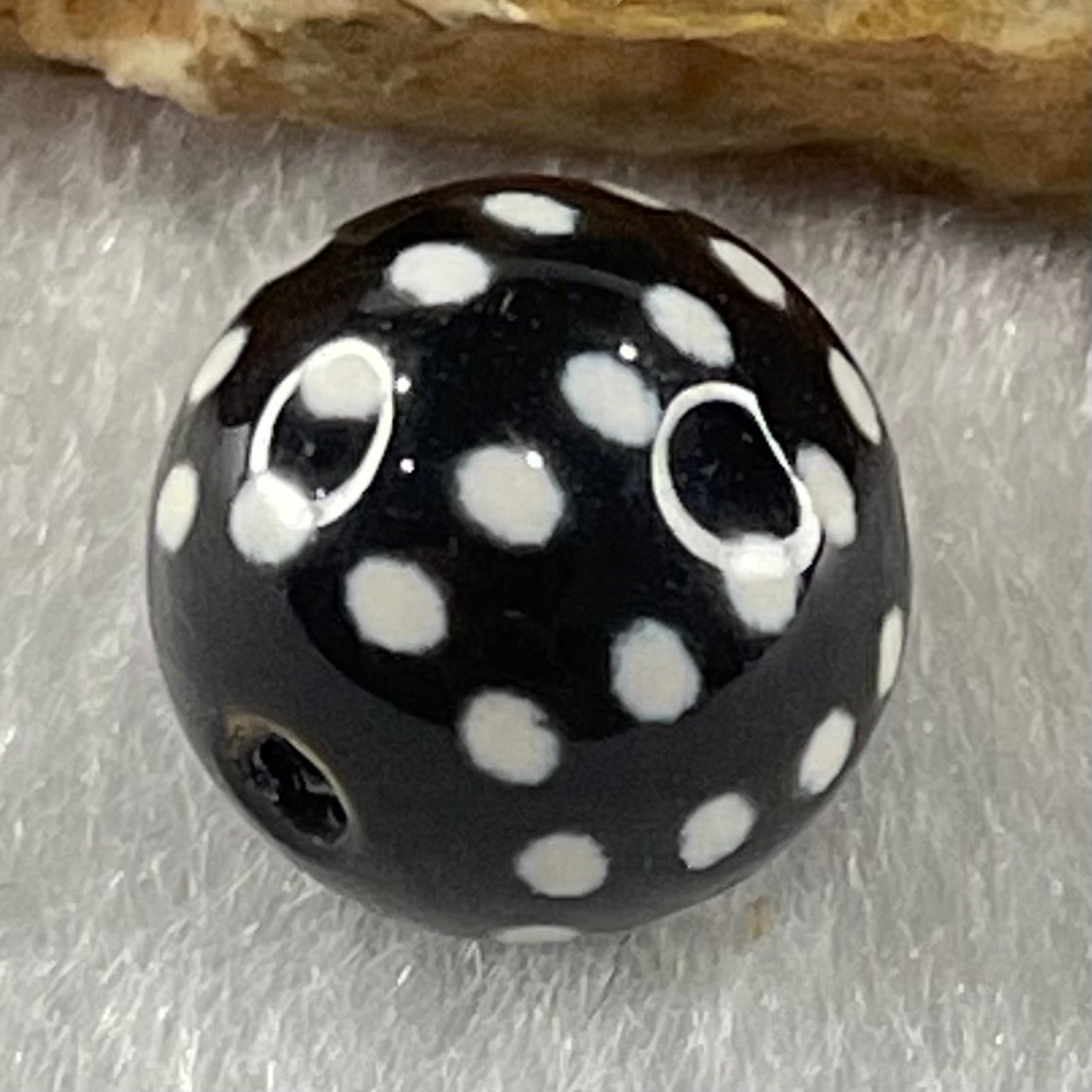 Natural Powerful Tibetan Old Oily Agate 50 Eyes Dzi Bead Heavenly Master (Tian Zhu) 五十眼天诛 1.43g 10.2 by 10.3mm - Huangs Jadeite and Jewelry Pte Ltd