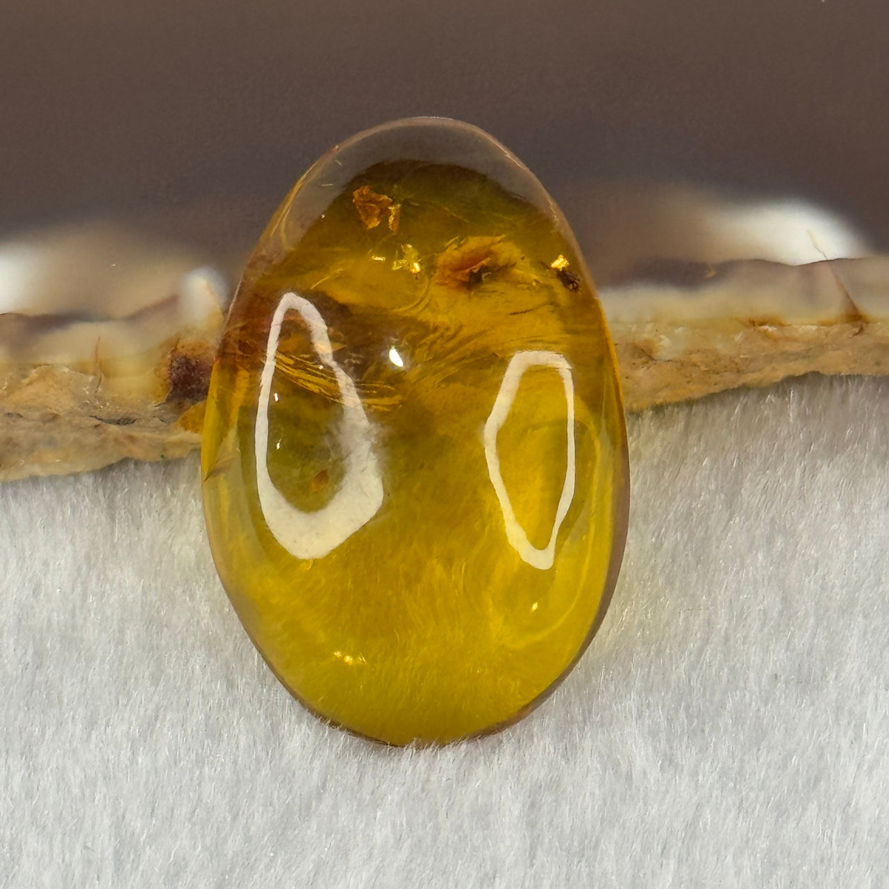 Natural Amber for Setting 1.63g 24.8 by 16.8 by 6.8mm - Huangs Jadeite and Jewelry Pte Ltd