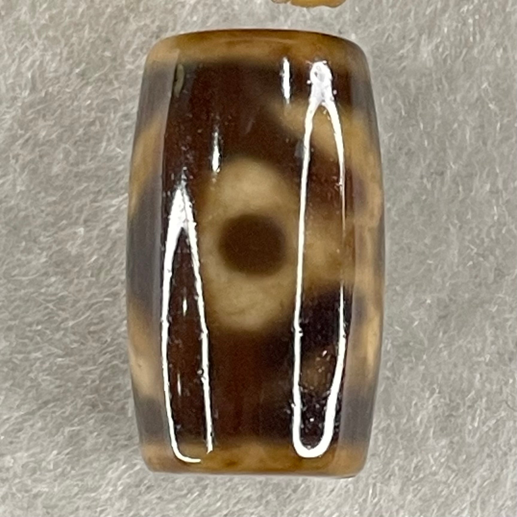 Natural Powerful Tibetan Old Oily Agate Patina Guiren Tairen Human Dzi Bead Totem Amulet Heavenly Master (Tian Zhu) 贵人天诛 4.88g 19.8 by 11.8mm - Huangs Jadeite and Jewelry Pte Ltd