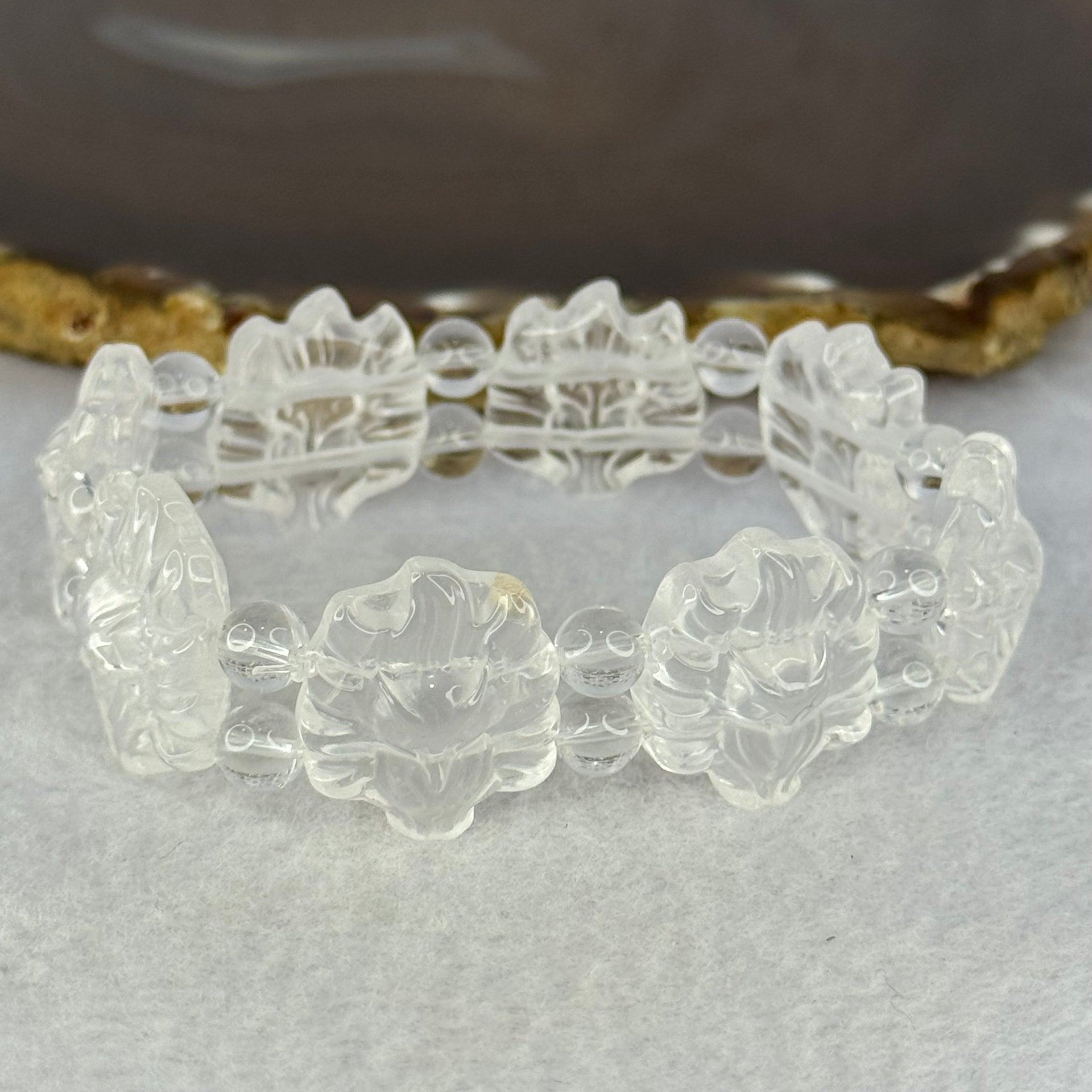 Natural Clear Quartz 9 Tail Fox Bracelet 39.45g 17cm 21.6 by 19.0 by 8.0mm 8pcs - Huangs Jadeite and Jewelry Pte Ltd