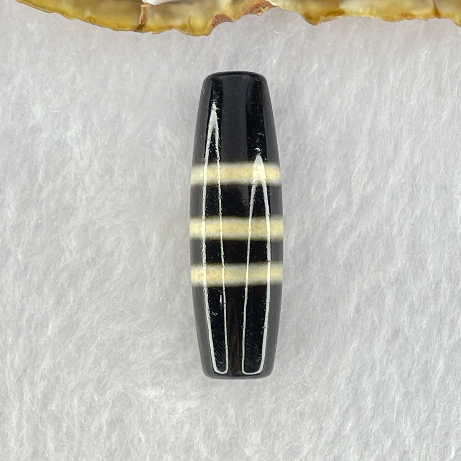 Natural Powerful Tibetan Old Oily Agate 3-Lines Dzi Bead Heavenly Master (Tian Zhu) 8.30g 38.4 by 11.9mm - Huangs Jadeite and Jewelry Pte Ltd