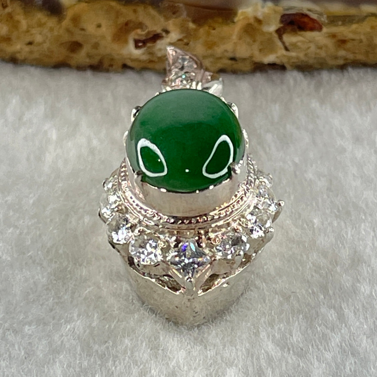 Type A Natural Old Mine Green Jadeite Cabochon 15.6 by 11.3 by 4.0m Stone for Setting 17.72g (On Silver Pendant Mold) - Huangs Jadeite and Jewelry Pte Ltd