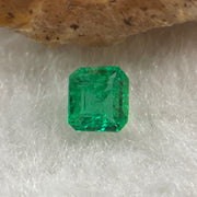Natural Colombia Vivid Green Emerald (Beryl) Cut-Cornered Rectangular Step cut 0.45ct 5.0 by 4.6 by 2.8m - Huangs Jadeite and Jewelry Pte Ltd