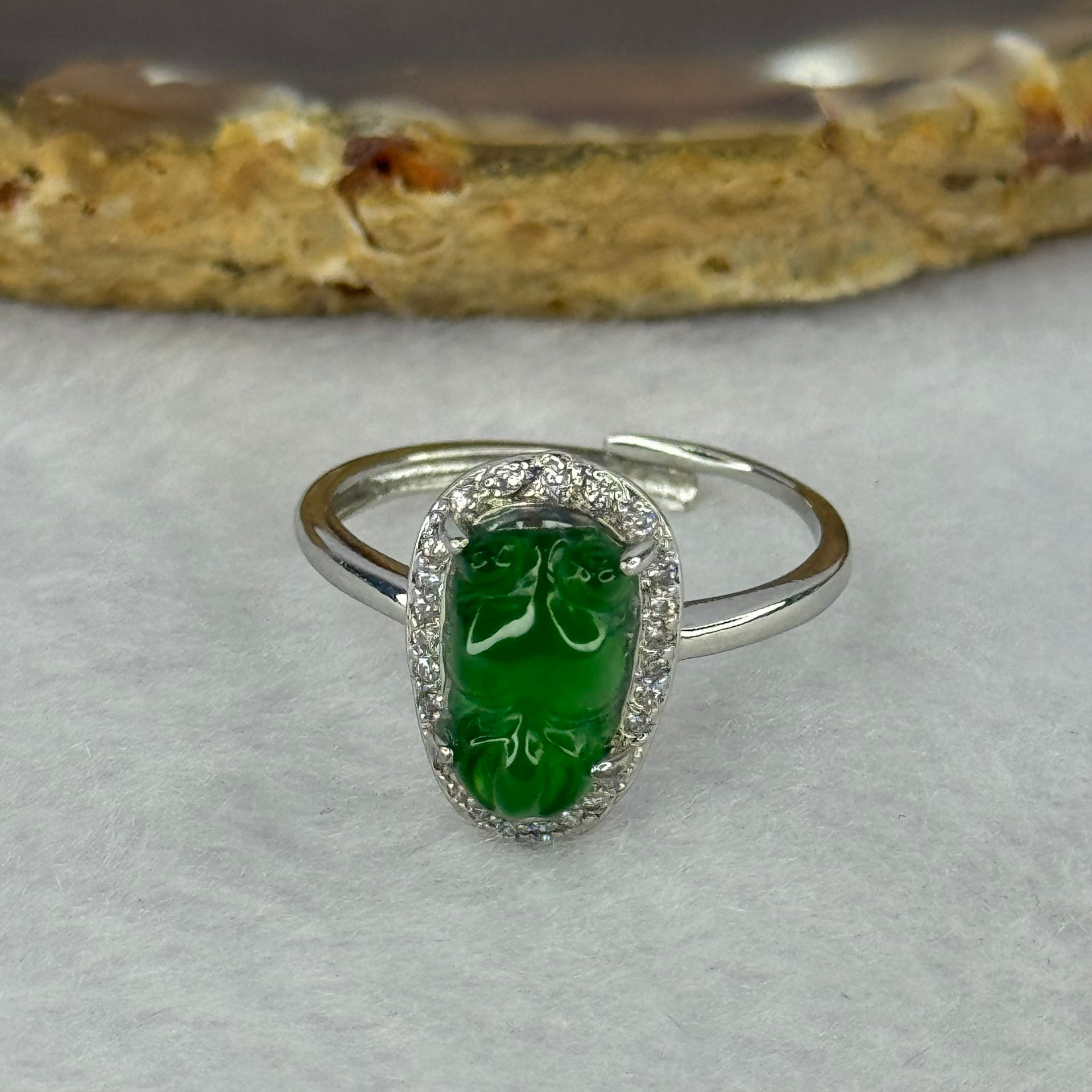 Type A Icy Green Omphasite Jadeite Gold Fish with Crystals in S925 Sliver Ring (Adjustable Size) 2.55g 10.7 by 7.1 by 3.0mm - Huangs Jadeite and Jewelry Pte Ltd