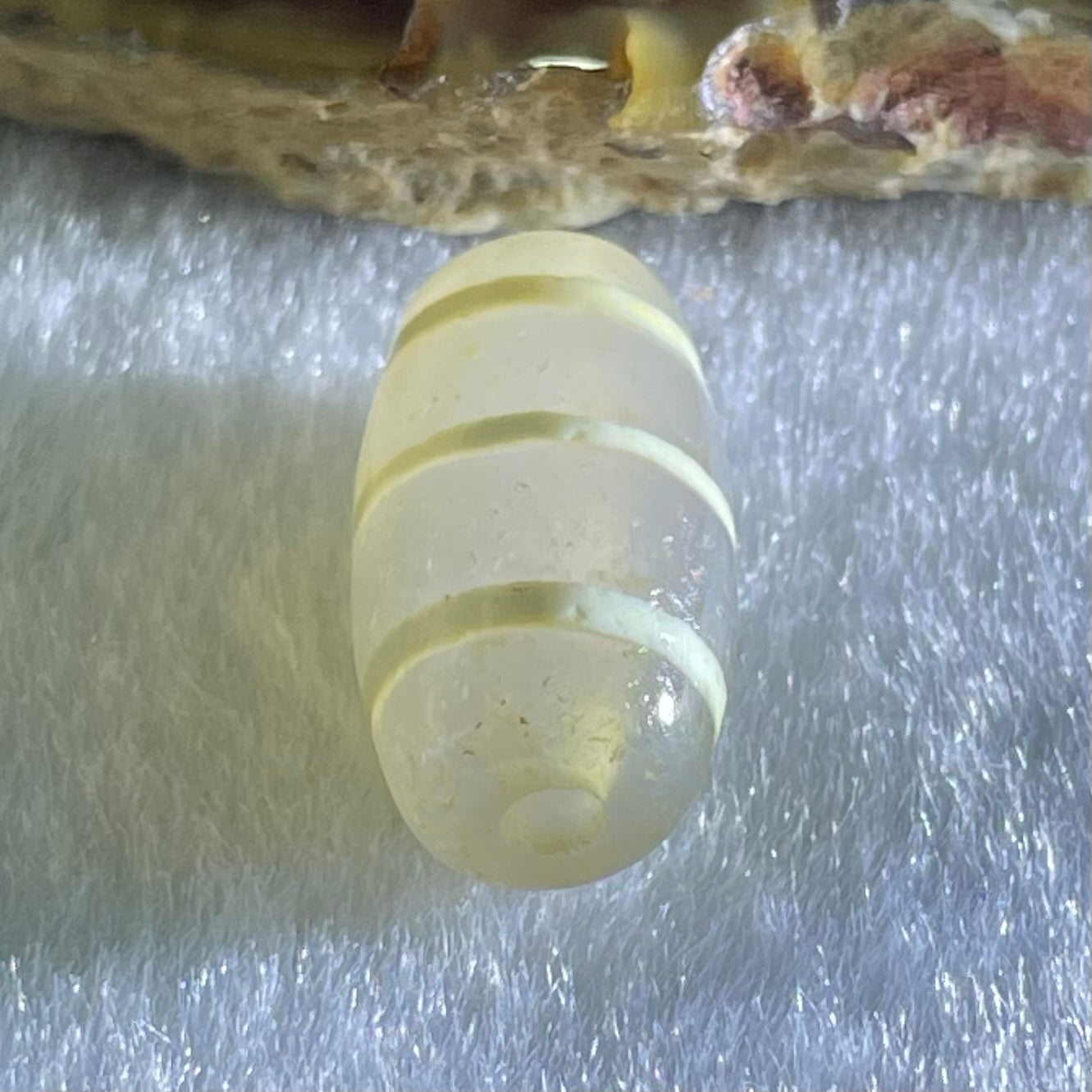 Natural Powerful Tibetan Old Oily Agate 3-Lines Dzi Bead Heavenly Master (Tian Zhu) 三行天诛 2.97g 19.0 by 10.1mm - Huangs Jadeite and Jewelry Pte Ltd