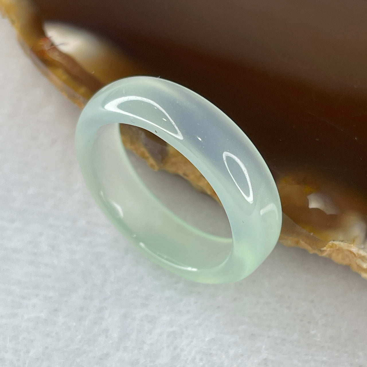 Natural Light Green Agate Ring 2.38g 5.8 by 3.0mm US 7.7 HK 16.8 - Huangs Jadeite and Jewelry Pte Ltd