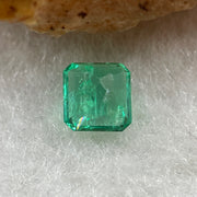 Natural Colombia Vivid Green Emerald (Beryl) Cut-Cornered Square Step cut 0.43ct 4.7 by 4.6 by 2.6mm - Huangs Jadeite and Jewelry Pte Ltd