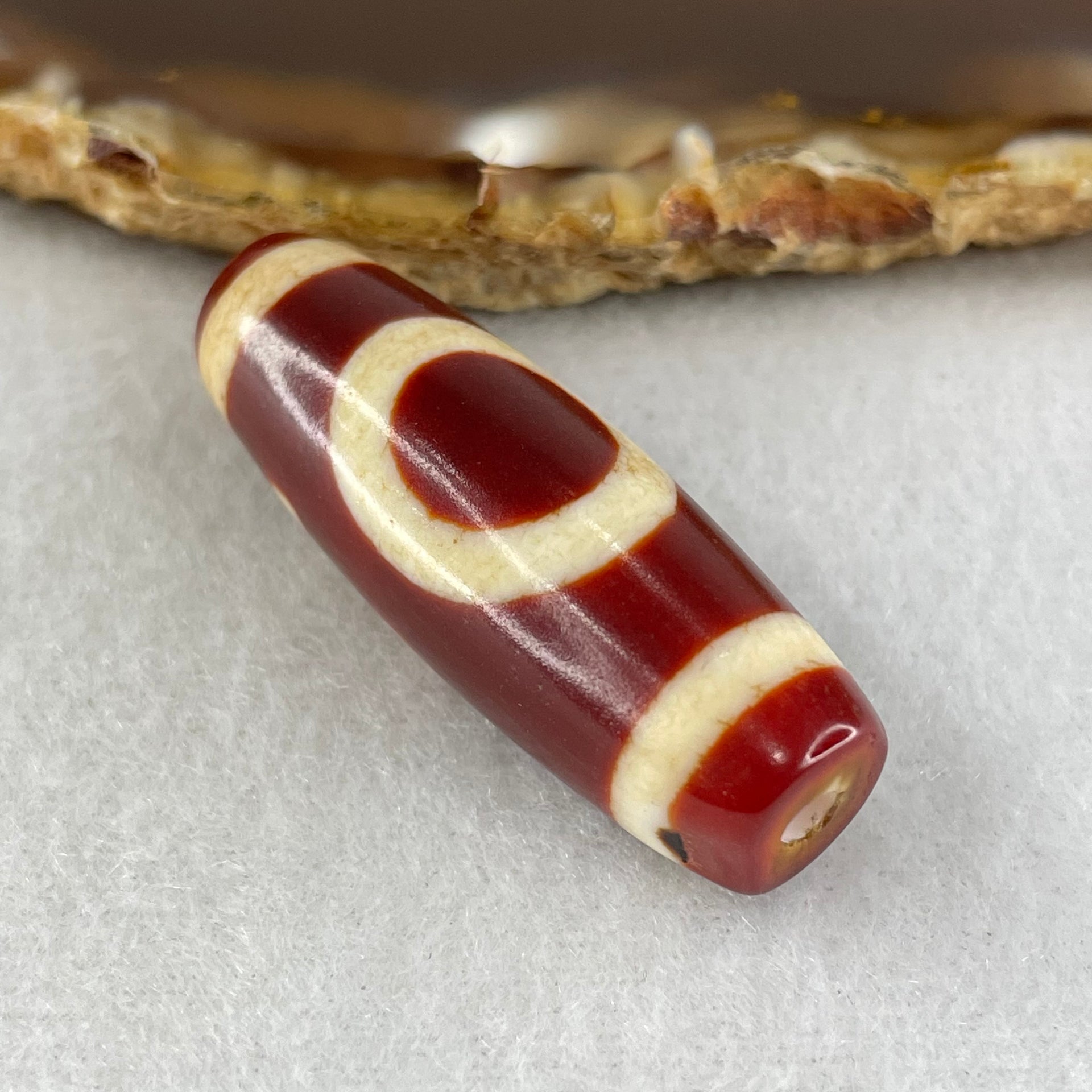 Natural Powerful Tibetan Old Oily Red White Agate One Eye Earth Element Dzi Bead Heavenly Master (Tian Zhu) 一眼土元素天珠 9.78g 37.7 by 13.1mm - Huangs Jadeite and Jewelry Pte Ltd