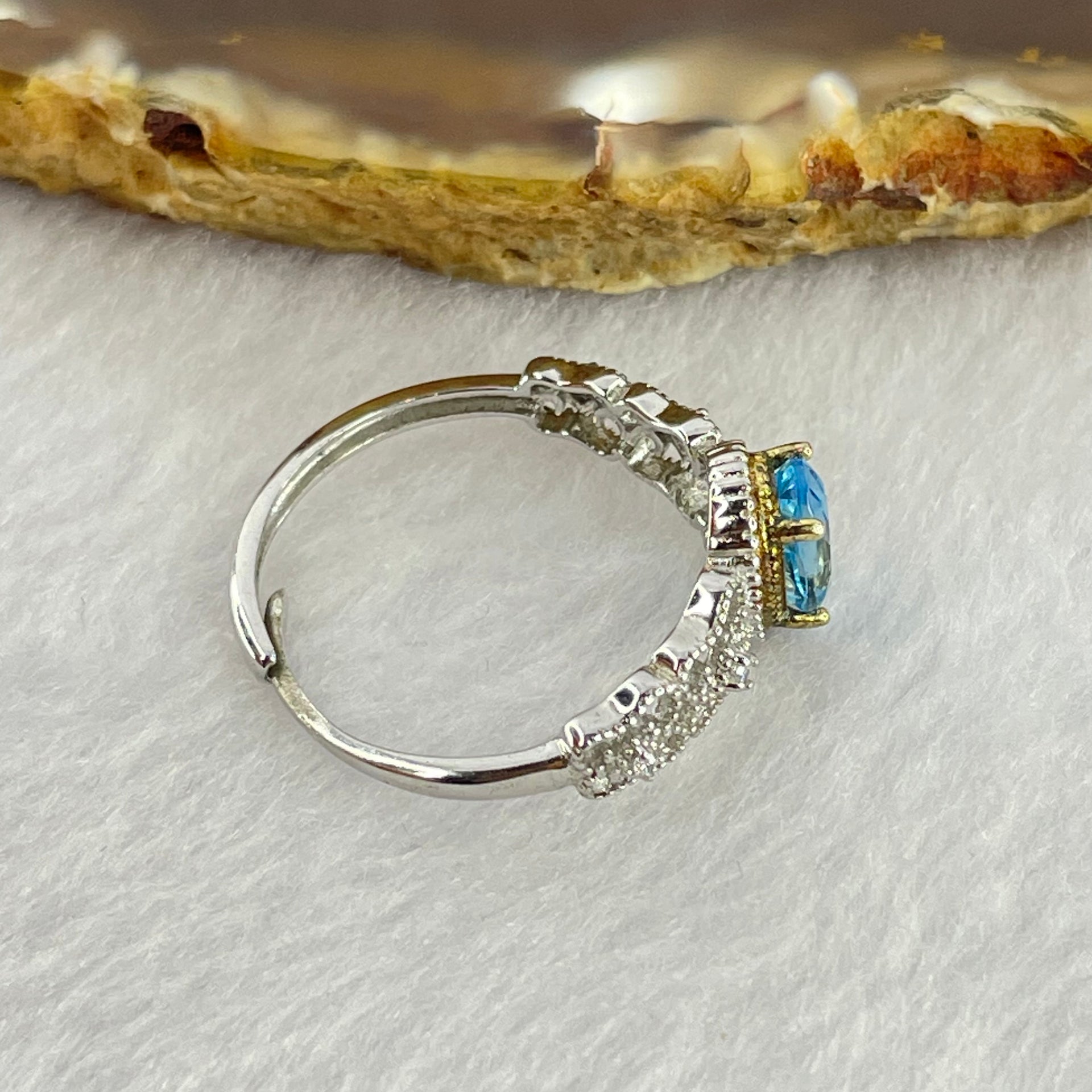 Blue Cubic Zirconia with Crystals in S925 Sliver Ring (Adjustable Size) 1.81g 6.5 by 5.0 by 3.5mm - Huangs Jadeite and Jewelry Pte Ltd