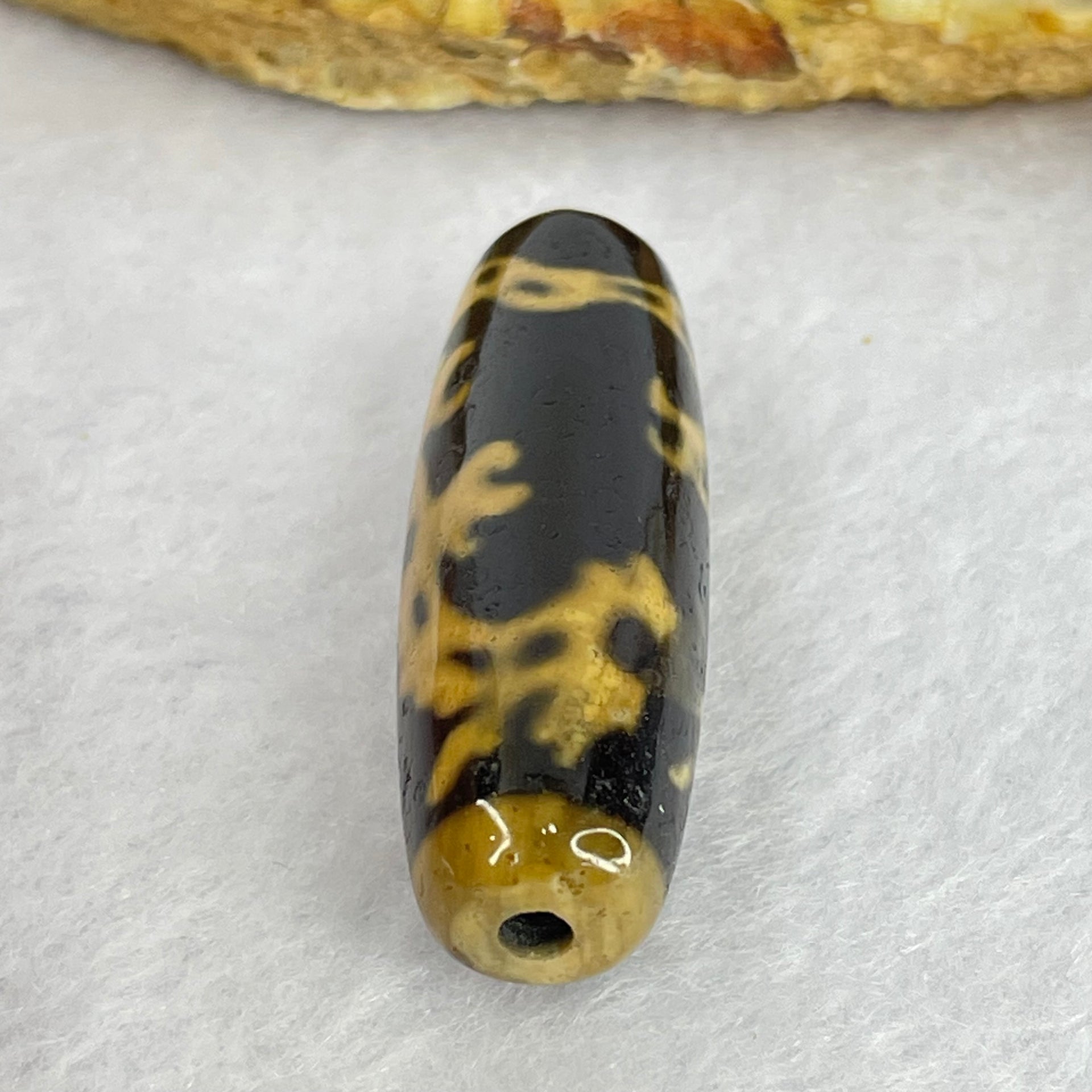 Natural Powerful Tibetan Old Oily Agate Guan Yin on Dragon Dzi Bead Heavenly Master (Tian Zhu) 观音龙天珠 8.66g 36.9 by 12.2mm - Huangs Jadeite and Jewelry Pte Ltd