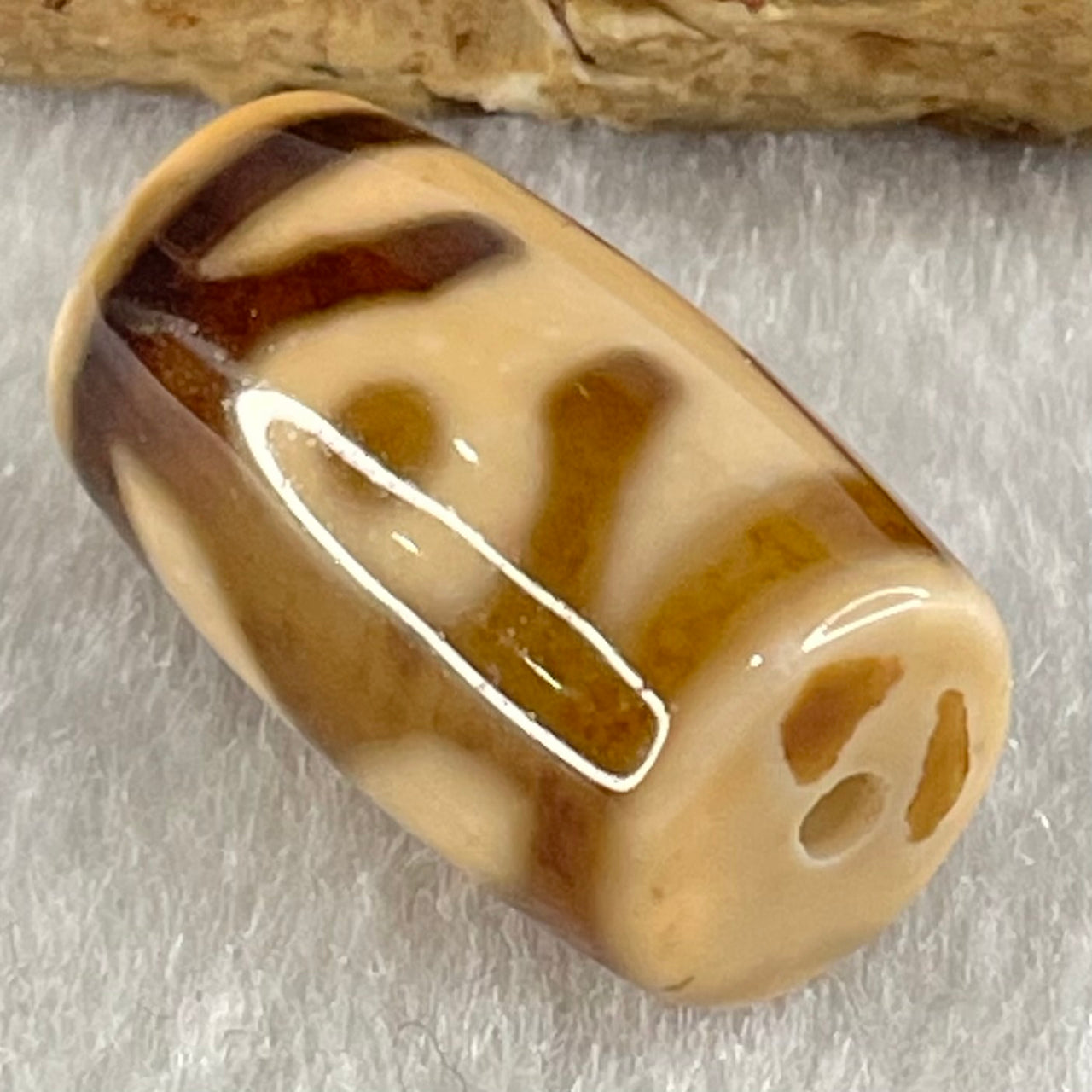 Natural Powerful Tibetan Old Oily Agate Patina Guiren Tairen Human Dzi Bead Totem Amulet Heavenly Master (Tian Zhu) 贵人天诛 4.76g 19.9 by 11.7mm - Huangs Jadeite and Jewelry Pte Ltd