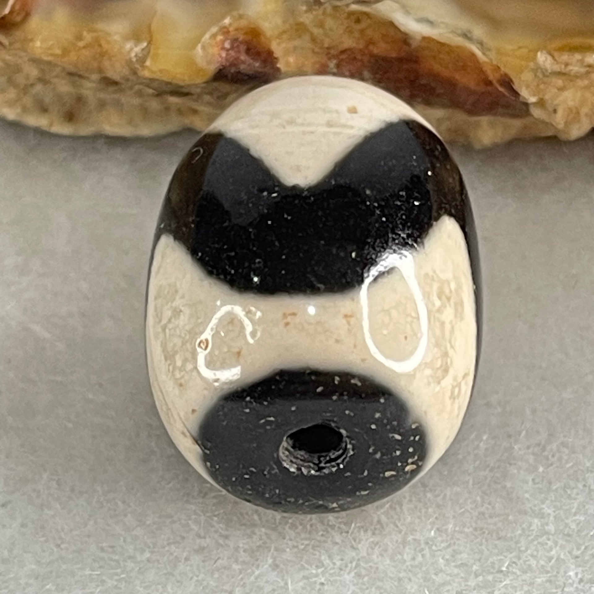 Natural Powerful Tibetan Old Oily Agate Tiger Tooth Daluo Dzi Bead Heavenly Master (Tian Zhu) 虎呀天诛 4.88g 17.4 by 13.2mm - Huangs Jadeite and Jewelry Pte Ltd