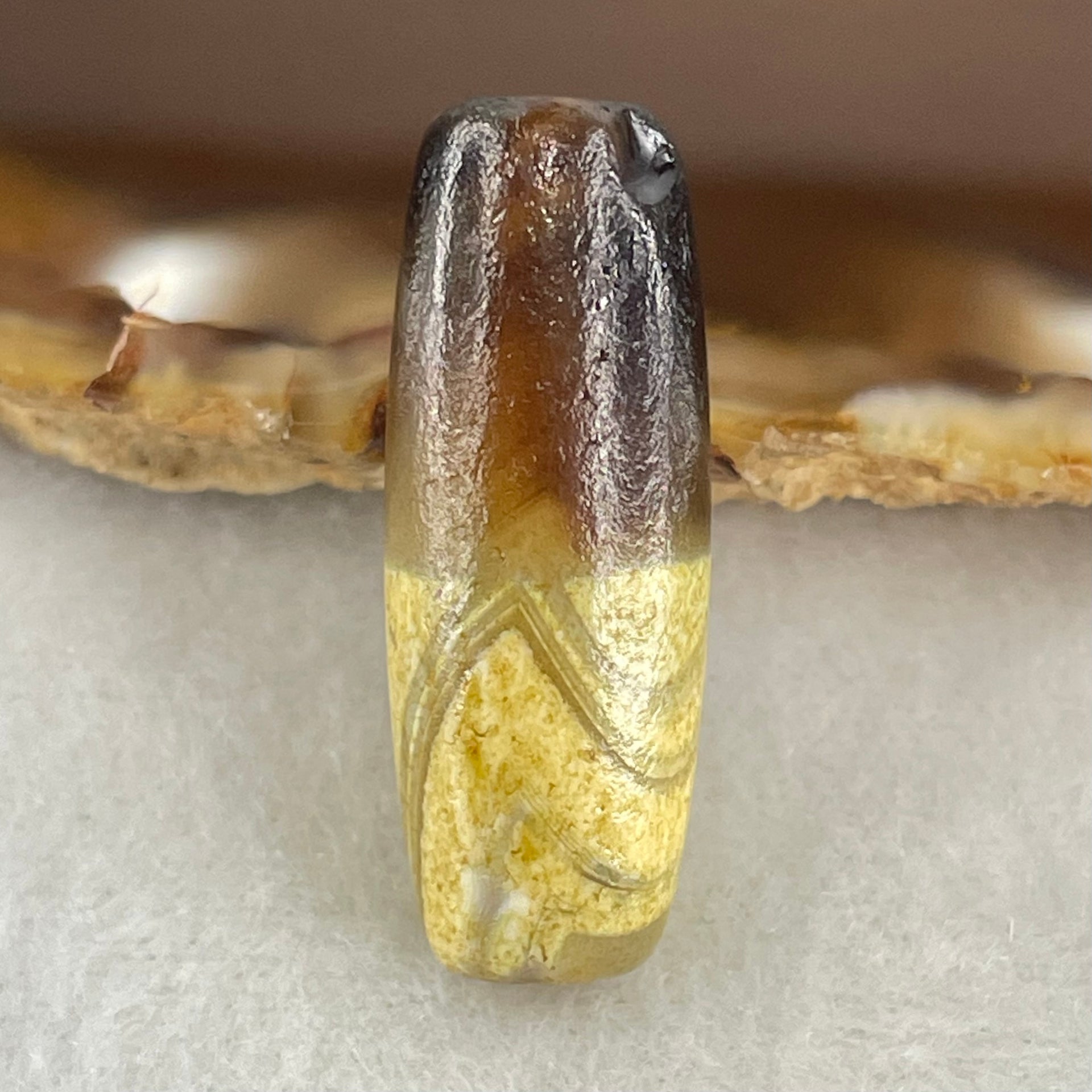 Natural Powerful Tibetan Old Oily Agate 1 Lines Dzi Bead Heavenly Master (Tian Zhu) 4.88g 28.4 by 10.6mm - Huangs Jadeite and Jewelry Pte Ltd