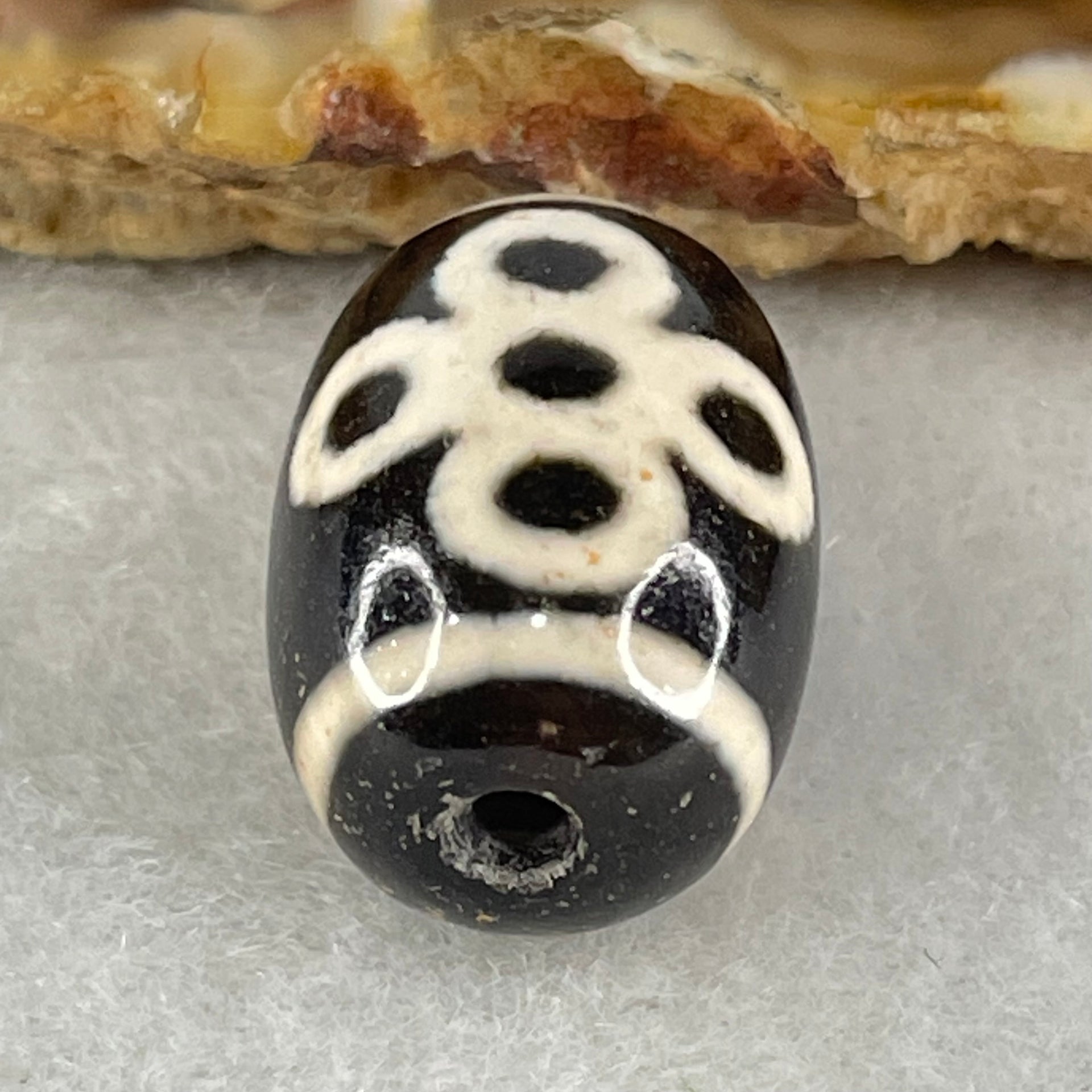 Natural Powerful Tibetan Old Oily Agate 5 Eyes Lightning Dzi Bead Heavenly Master (Tian Zhu) 五眼闪电天珠 4.20g 17.4 by 12.7mm - Huangs Jadeite and Jewelry Pte Ltd