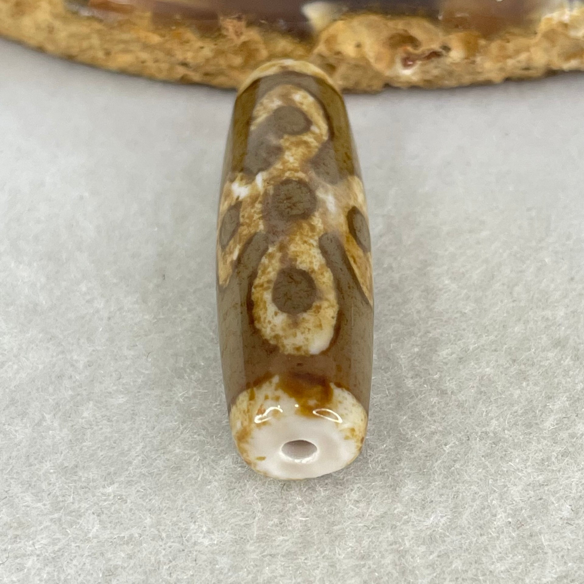 Natural Powerful Tibetan Old Oily Agate 5 Eyes Lightning Dzi Bead Heavenly Master (Tian Zhu) 五眼闪电天珠 9.26g 39.2 by 12.2mm - Huangs Jadeite and Jewelry Pte Ltd