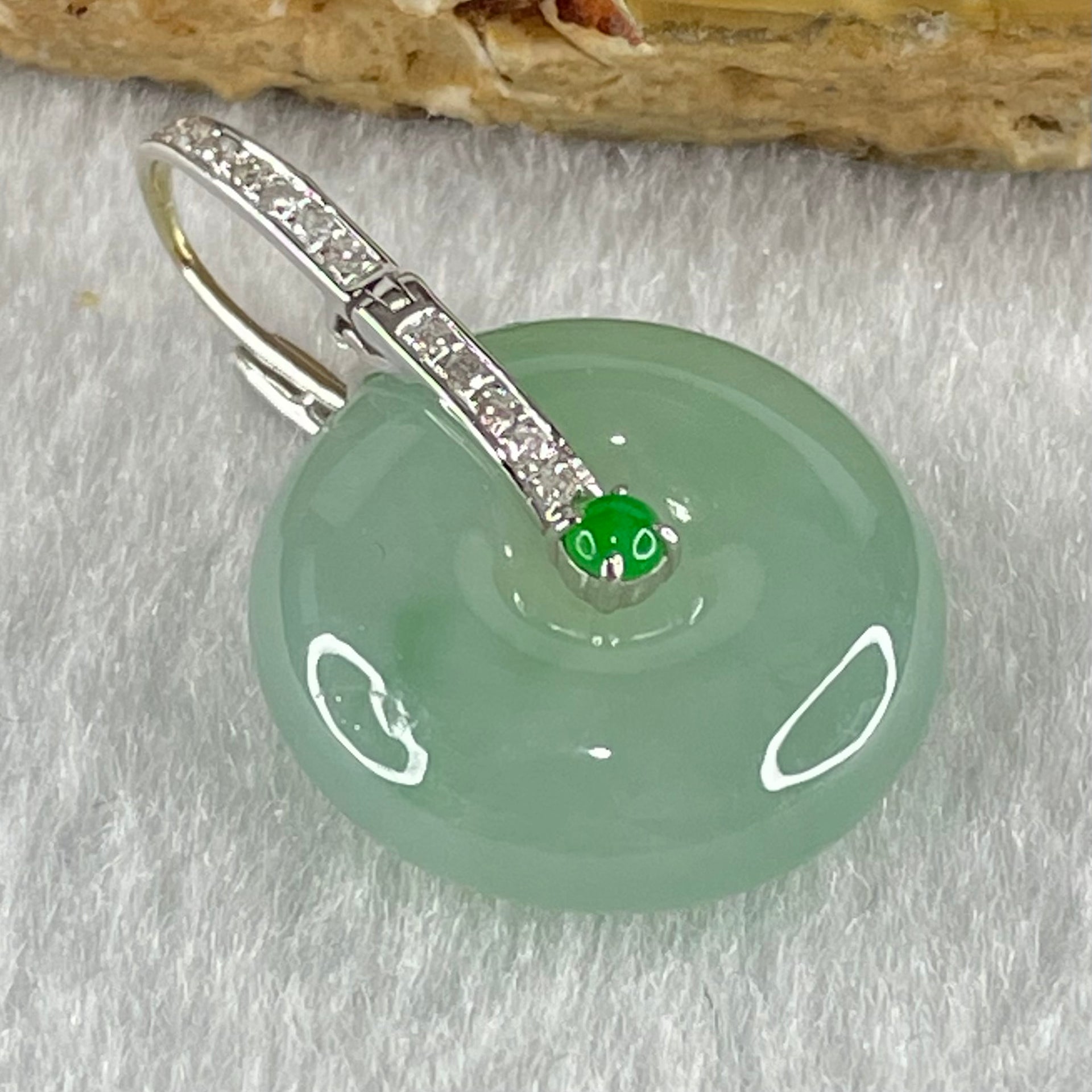 Type A Blueish Green Jadeite Ping An Kou Donut in 18K White Gold AU750 Clasps 4.91g 17.3 by 6.3mm - Huangs Jadeite and Jewelry Pte Ltd