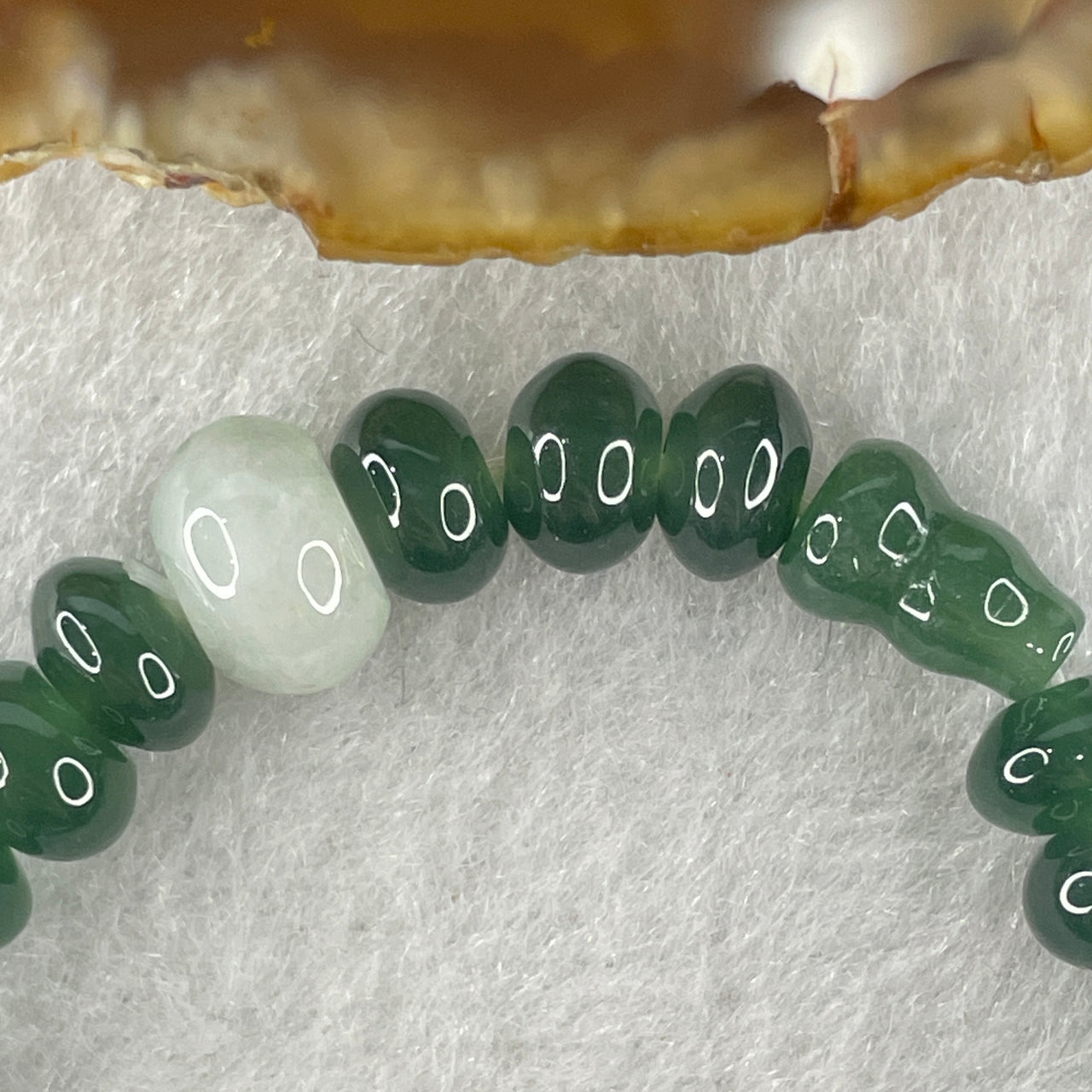 Natural Type A Blueish Green Jadeite Donut Shape Beads with Hulu Shape Charm with Icy Colorless Jadeite Hulu Charm Bracelet 11.79g 12cm 6.9mm 18 Beads Hulu 9.3 by 6.0mm 7 Pieces