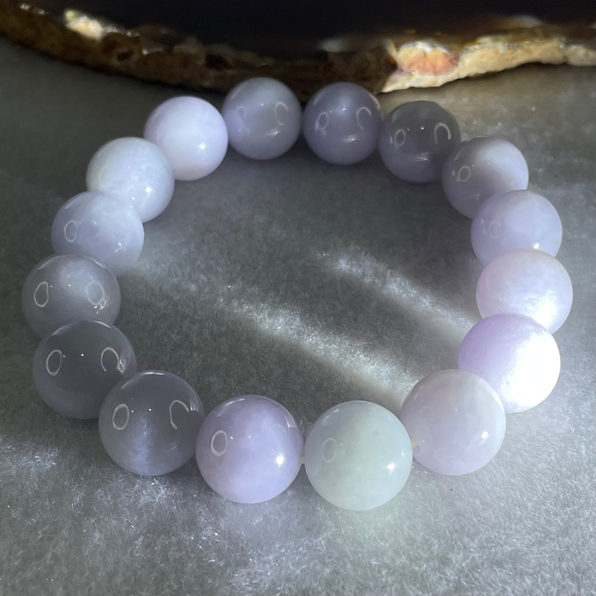 Type A Lavender Jadeite Beads Bracelet 52.68g 15.5cm 12.5mm 16 Beads - Huangs Jadeite and Jewelry Pte Ltd