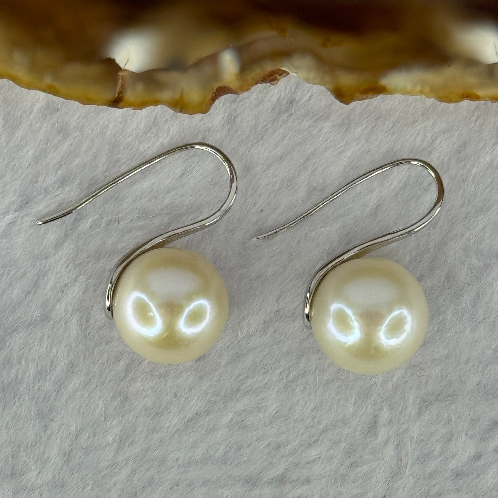 Natural White Pearl S925 Sliver Earrings 4.92g 11.1mm - Huangs Jadeite and Jewelry Pte Ltd