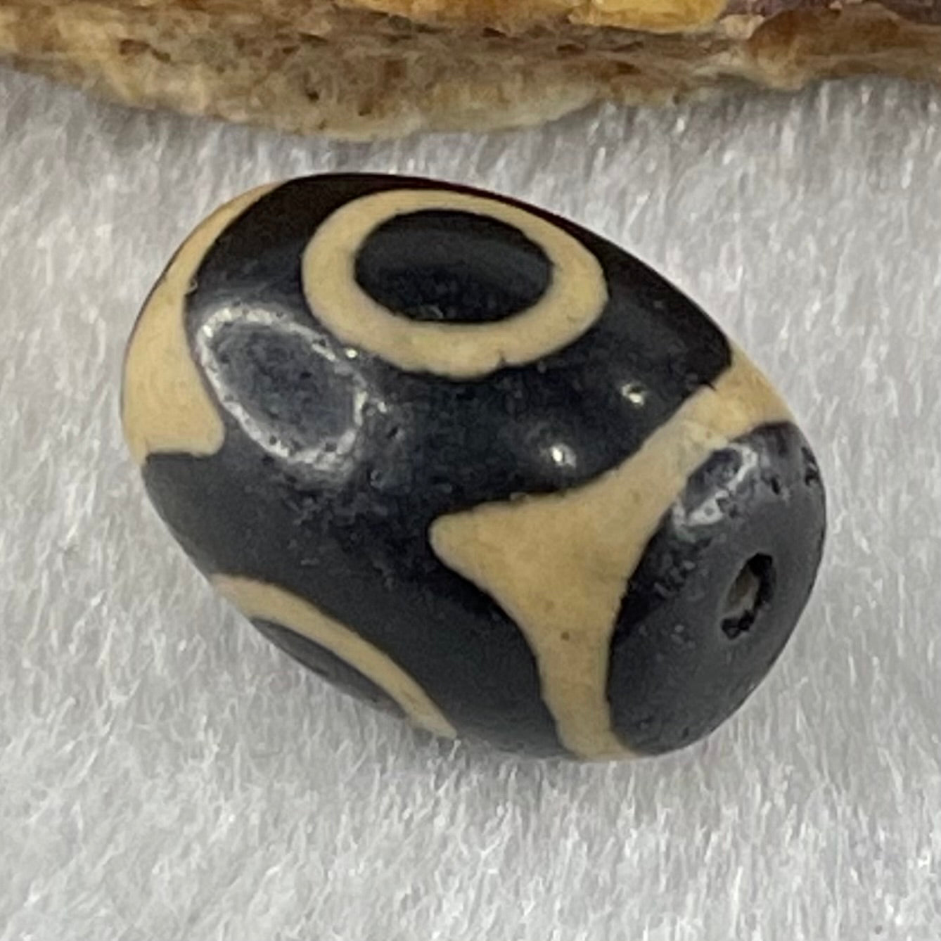 Natural Powerful Tibetan Old Oily Agate 3 Eyes Dzi Bead Heavenly Master (Tian Zhu) 三眼天诛 2.16g 13.7 by 10.4mm - Huangs Jadeite and Jewelry Pte Ltd