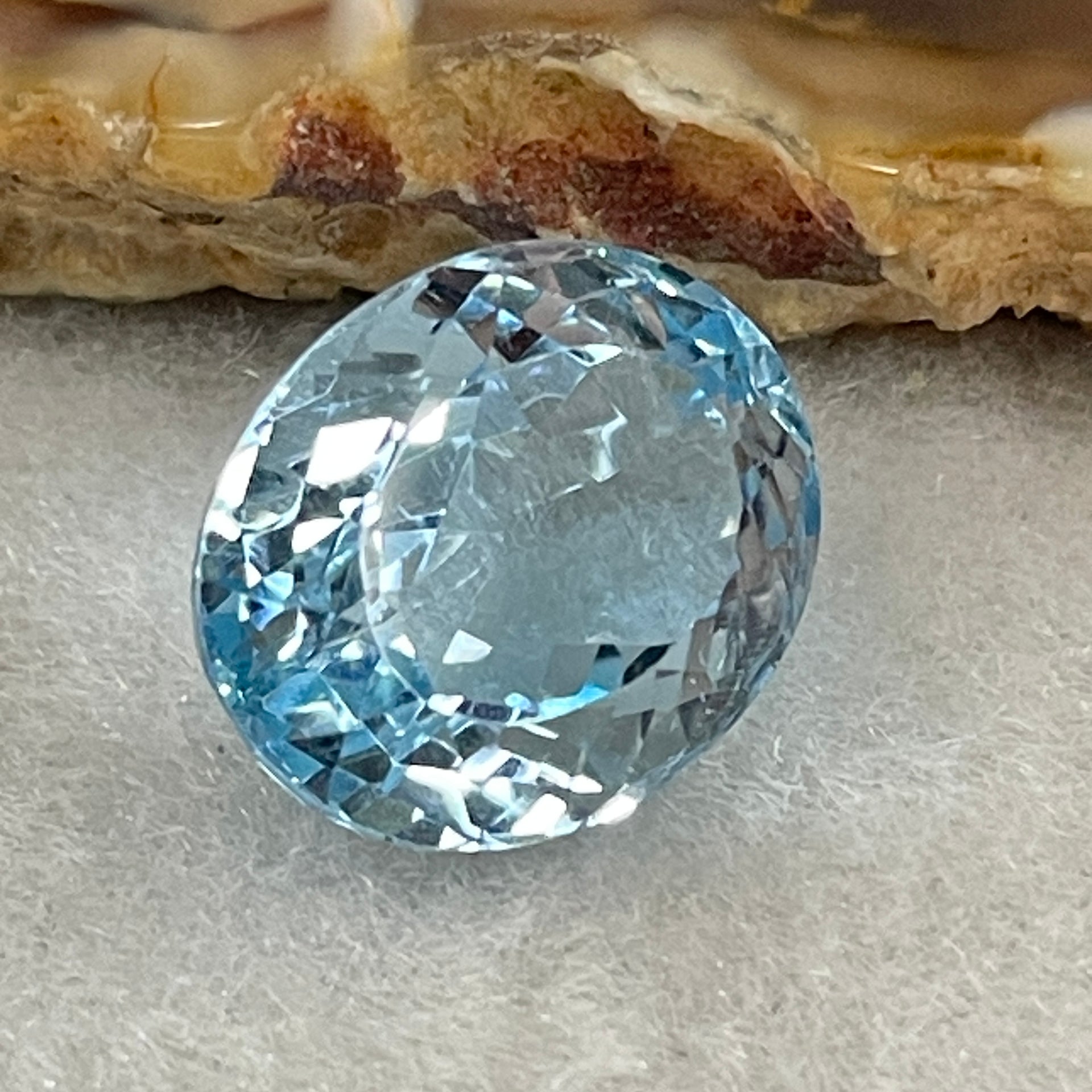Natural Sky Blue Topaz Oval Shape 12.31ct 14.8 by 12.0 by 8.1mm - Huangs Jadeite and Jewelry Pte Ltd