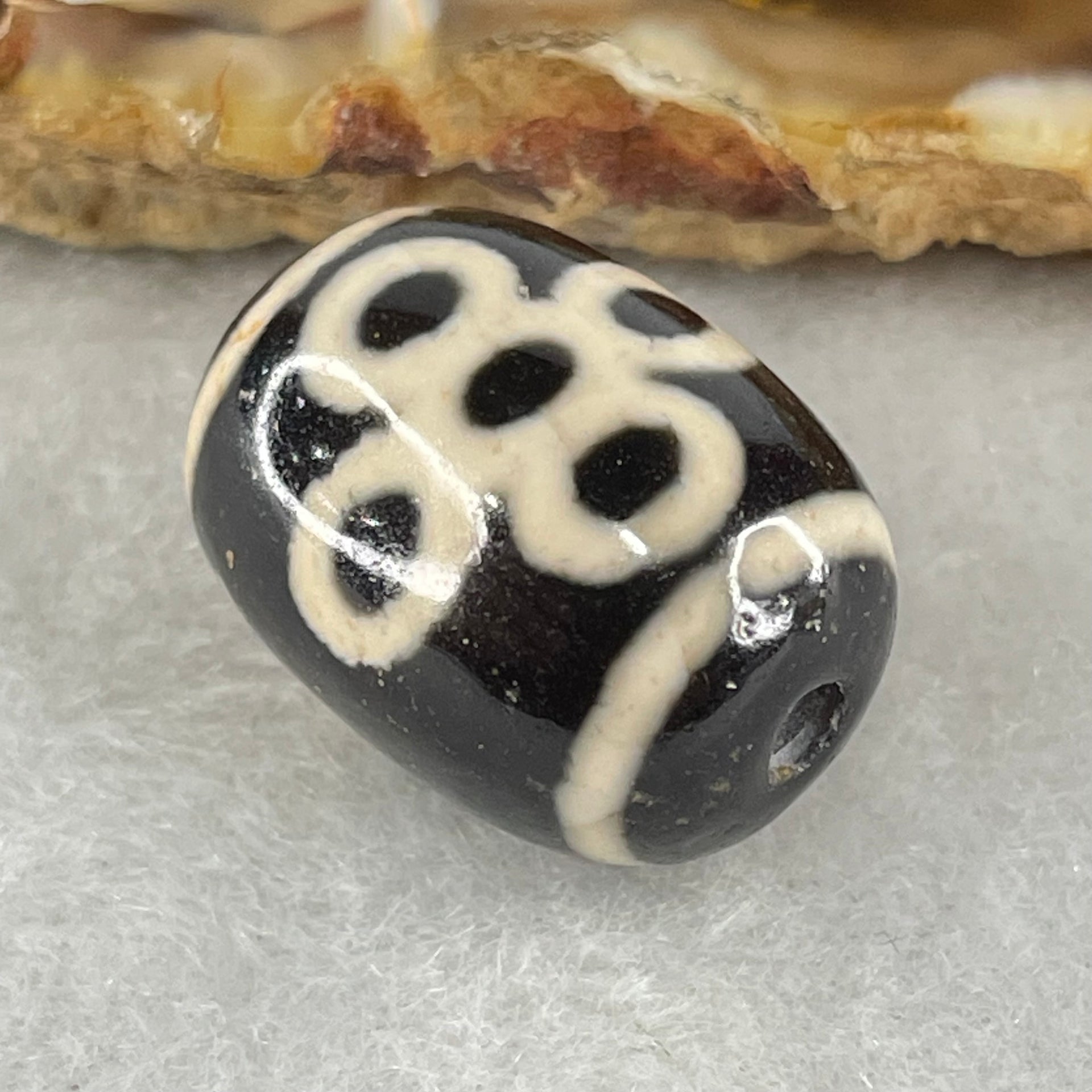 Natural Powerful Tibetan Old Oily Agate 5 Eyes Lightning Dzi Bead Heavenly Master (Tian Zhu) 五眼闪电天珠 4.84g 17.6 by 13.4mm - Huangs Jadeite and Jewelry Pte Ltd