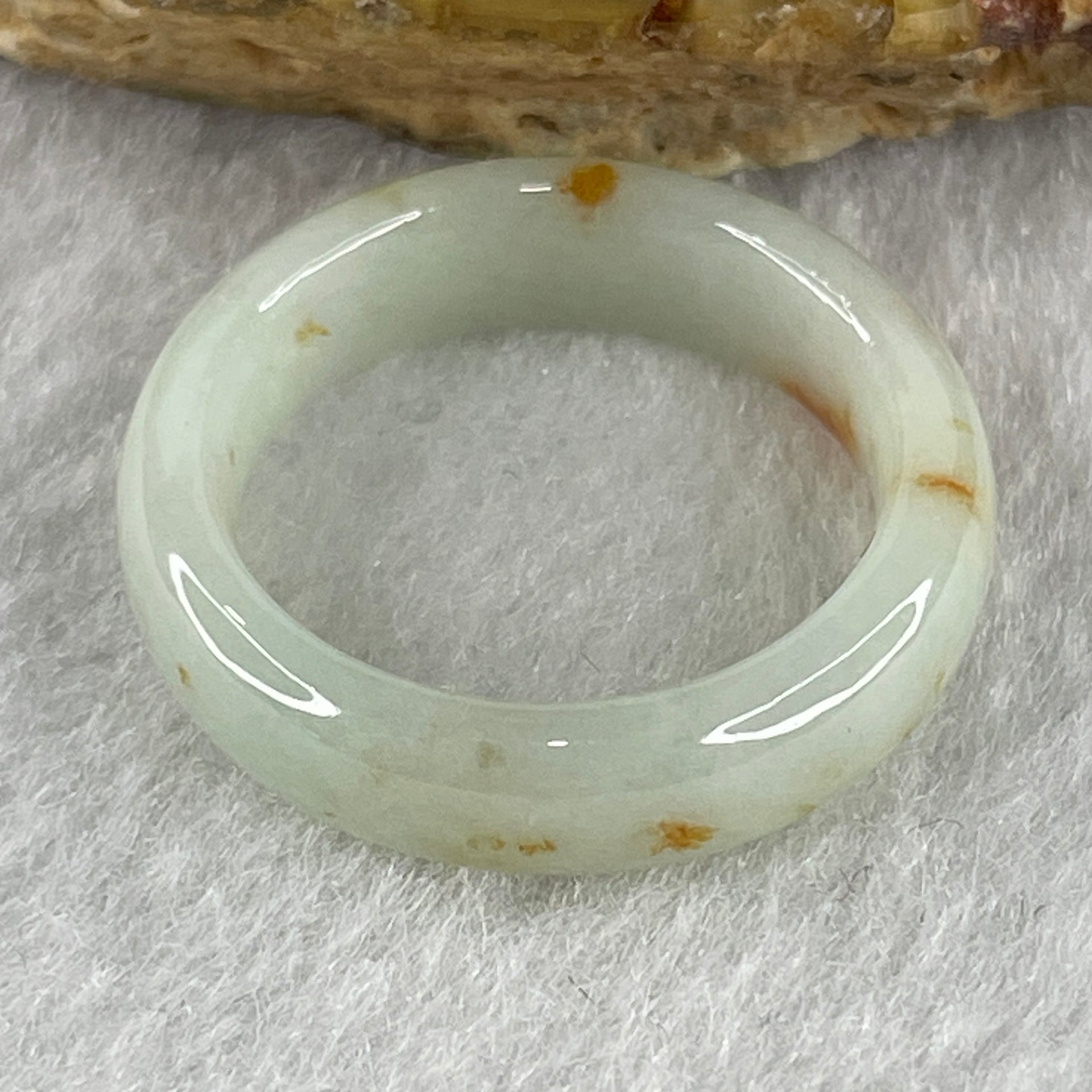 Certified Type A Light Green with Reddish Spot Jadeite Rings 3.06g 5.6 by 3.4mm US 6.8 HK 15 (Close To Perfect ) - Huangs Jadeite and Jewelry Pte Ltd