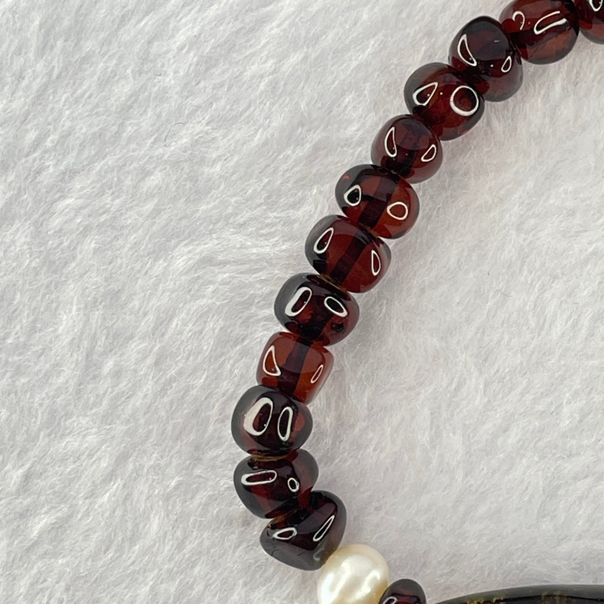 Natural Spirit Grass Amber Beads Bracelet 天然灵草珀手链 5.74g 15cm 30.0 by 8.5 by 1 Bead 7.4 mm 24 Beads - Huangs Jadeite and Jewelry Pte Ltd