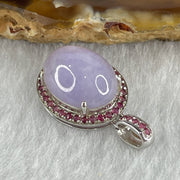 High Grade Natural Type A Bright Lavender Jadeite Cabouchon Oval Shape Pendant in 18K AU750 White Gold with Natural Pink Sapphires 2.97g 13.3 by 10.4 by 6.0mm - Huangs Jadeite and Jewelry Pte Ltd