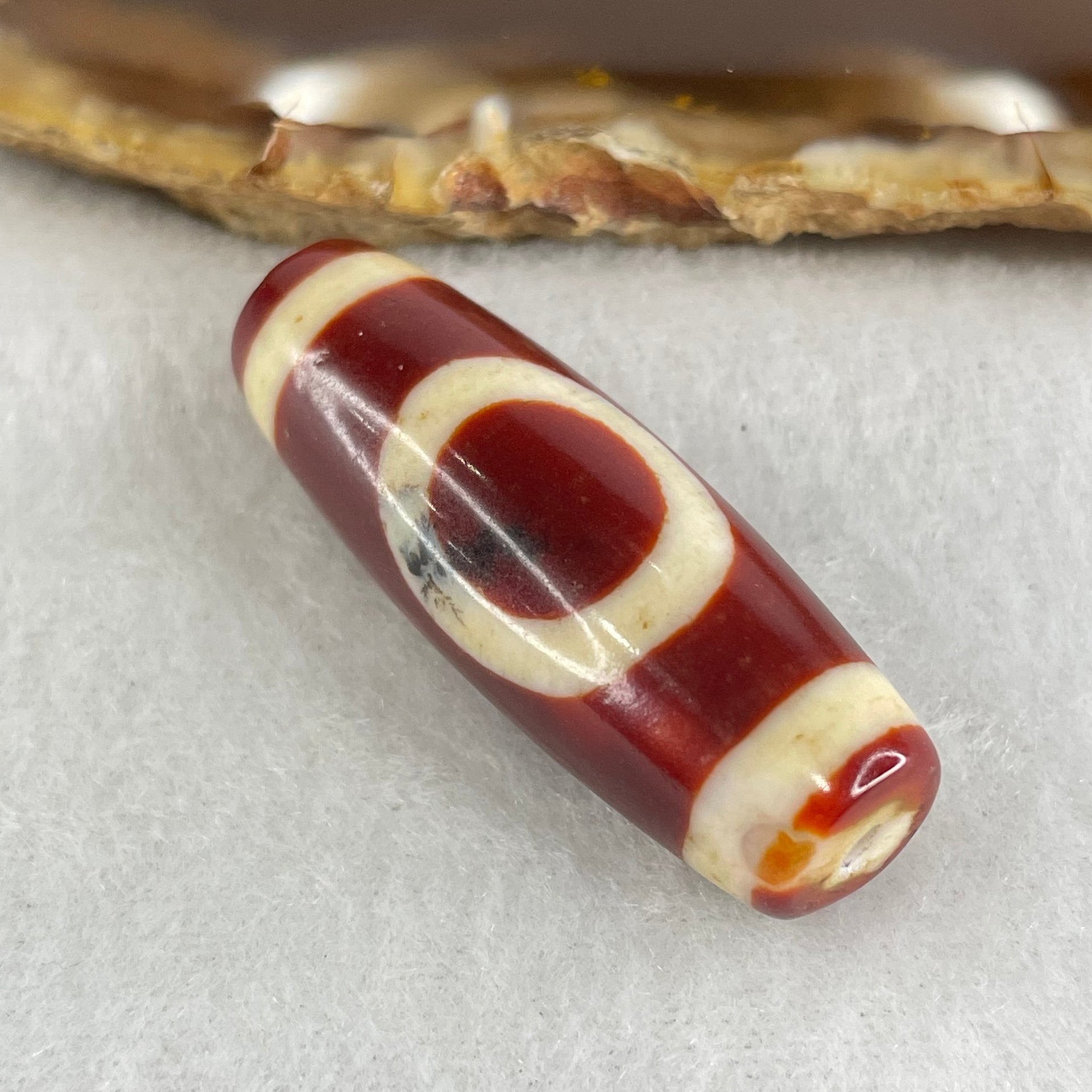 Natural Powerful Tibetan Old Oily Red White Agate One Eye Gold Metal Element Dzi Bead Heavenly Master (Tian Zhu) 一眼金天珠 10.59g 38.0 by 13.3mm - Huangs Jadeite and Jewelry Pte Ltd