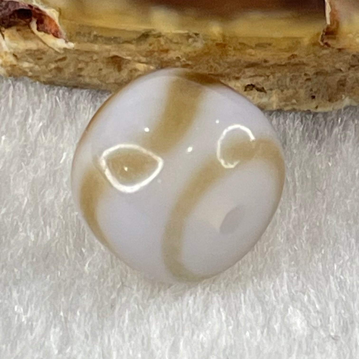 Natural Powerful Tibetan Old Oily Agate Tiger Tooth Daluo Dzi Bead Heavenly Master (Tian Zhu) 2.08g 9.8 by 11.4mm - Huangs Jadeite and Jewelry Pte Ltd