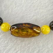 Natural Seaweed, Medicine  and Butterscotch Amber Beads Bracelet 天然海藻珀+药王珀手链l 8.68g 16cm 24.9 by 12.0mm 1 Beads 8.8mm 19 Beads - Huangs Jadeite and Jewelry Pte Ltd