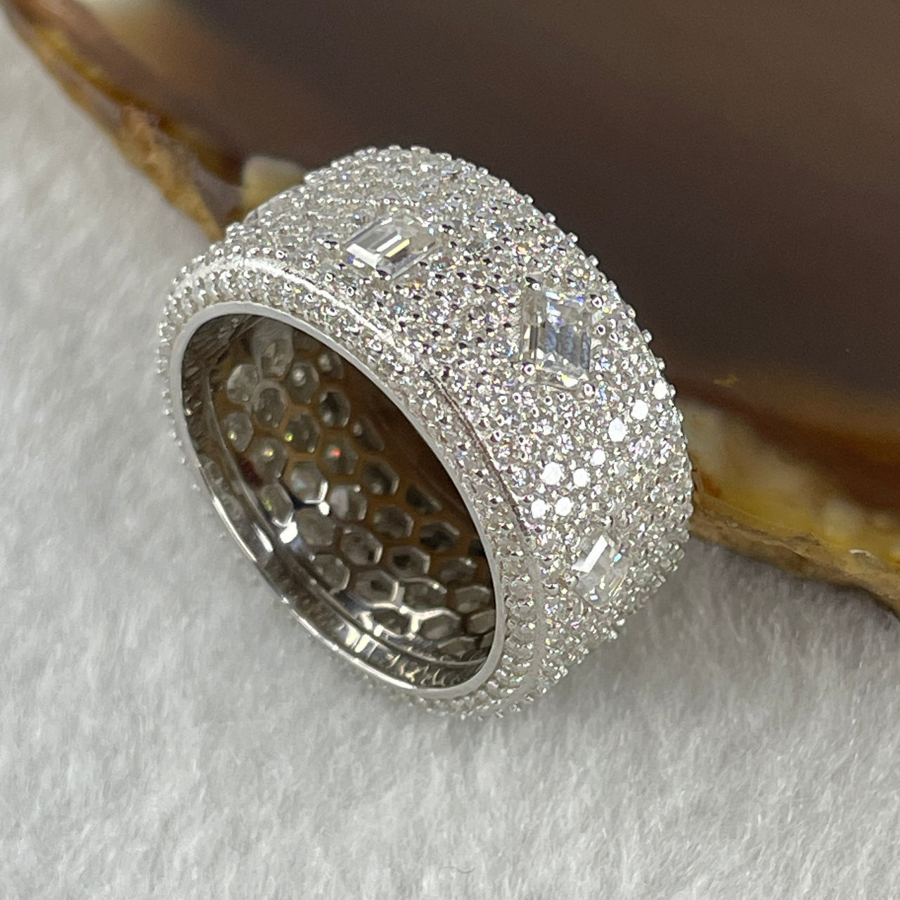 Moissanite in S925 Sliver Ring 9.01g 11.4 by 3.3mm US 8.2 HK 18.2