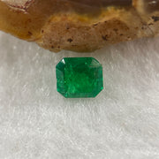 Natural Colombia Green Emerald (Beryl) Cut-Cornered Rectangular step cut 0.54ct 5.4 by 5.0 by 3.2mm - Huangs Jadeite and Jewelry Pte Ltd